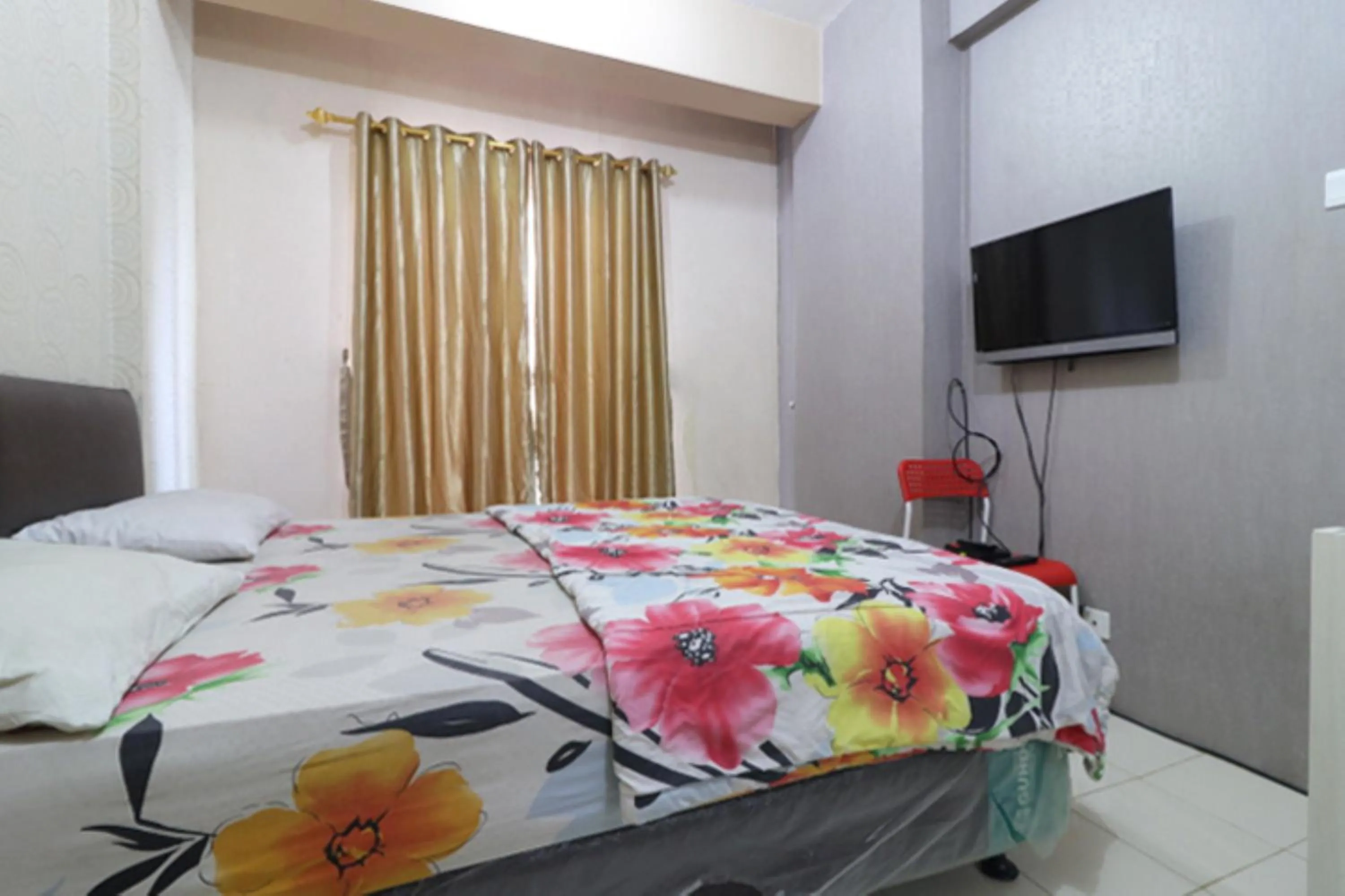 Bedroom, Bed in Adaru Property at Sunter Park View
