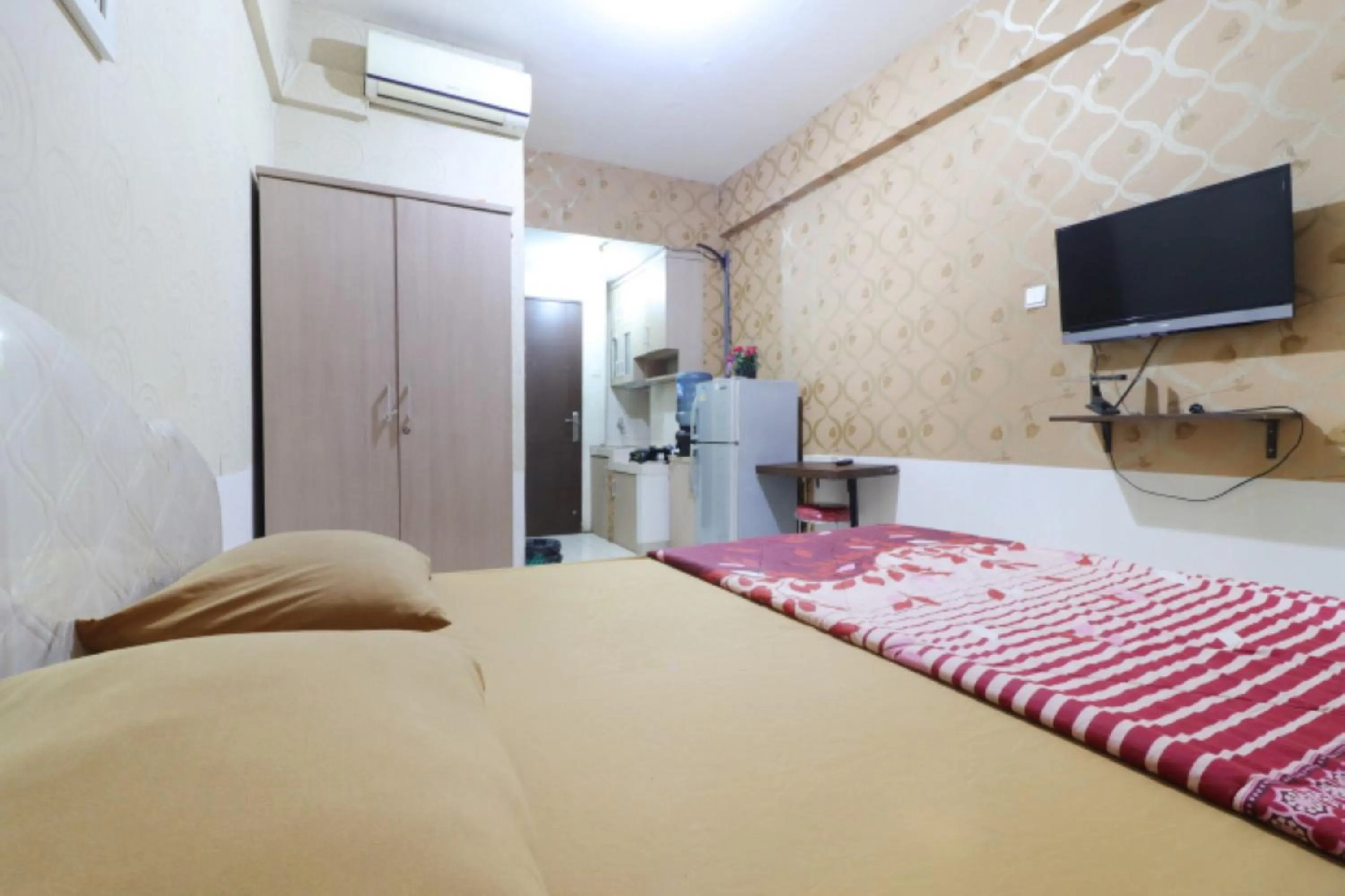 Bedroom, Bed in Adaru Property at Sunter Park View