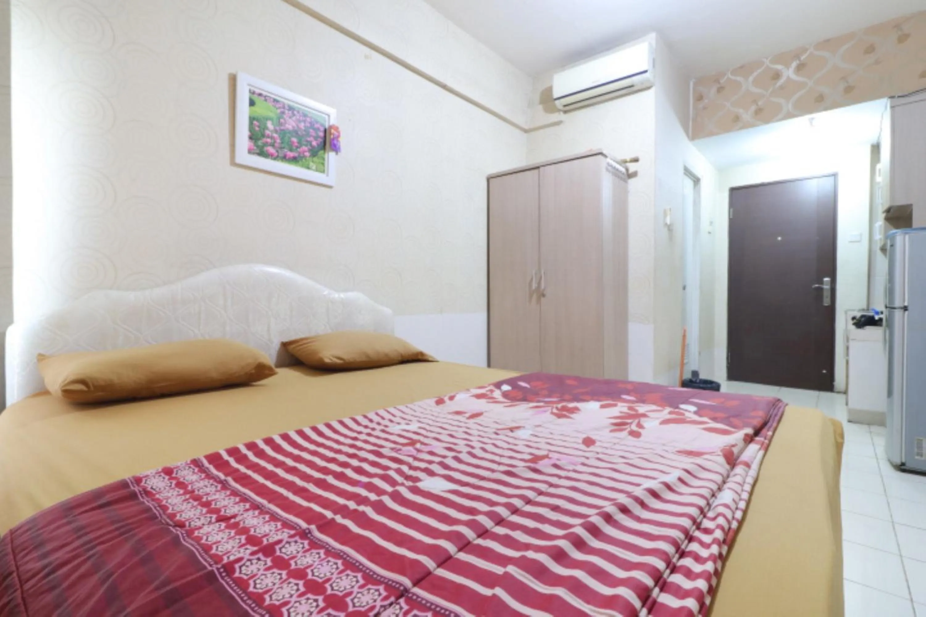 Bedroom, Bed in Adaru Property at Sunter Park View