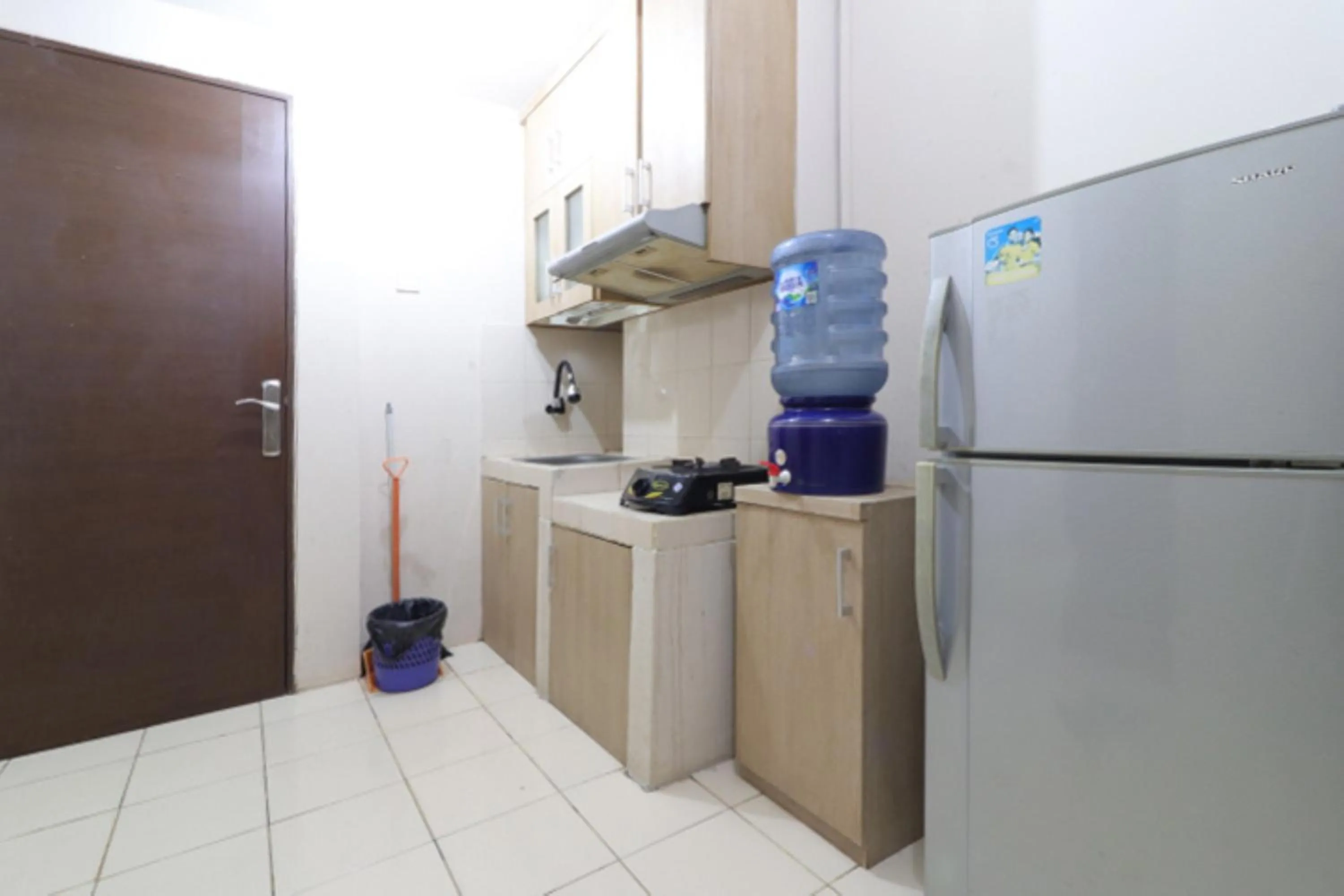 Kitchen or kitchenette in Adaru Property at Sunter Park View