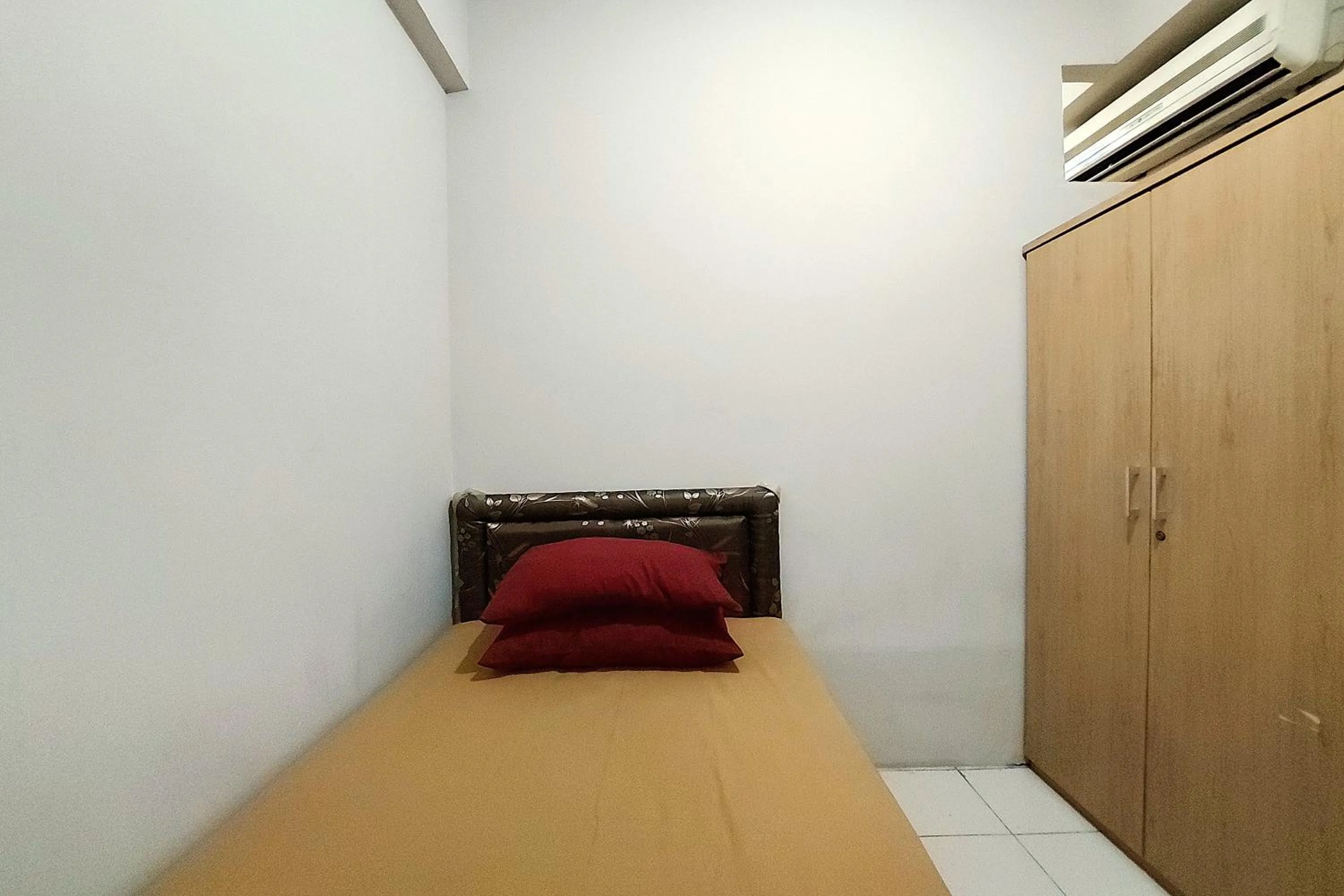 Bed in Adaru Property at Sunter Park View