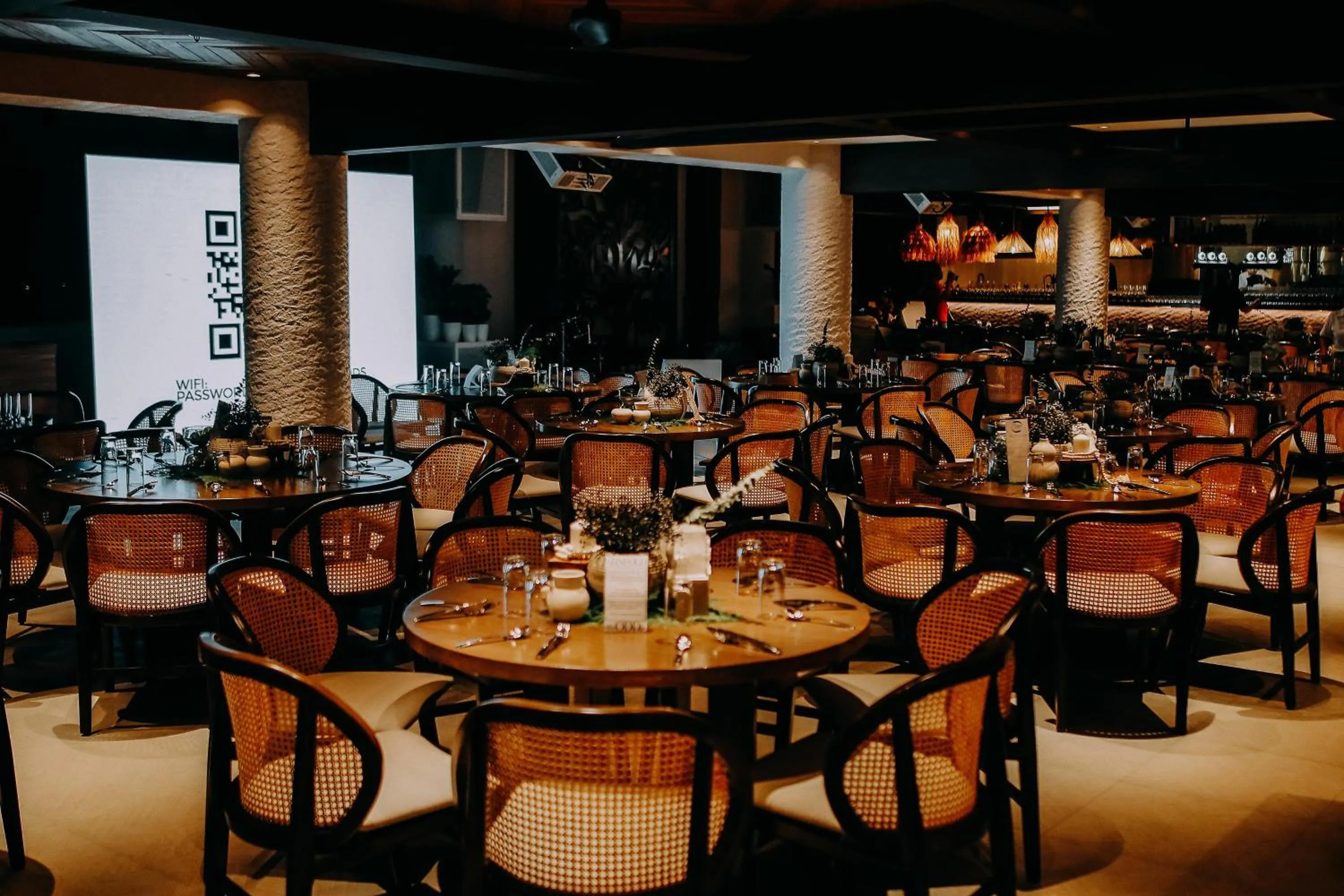 Restaurant/places to eat in Azzurro Hotel