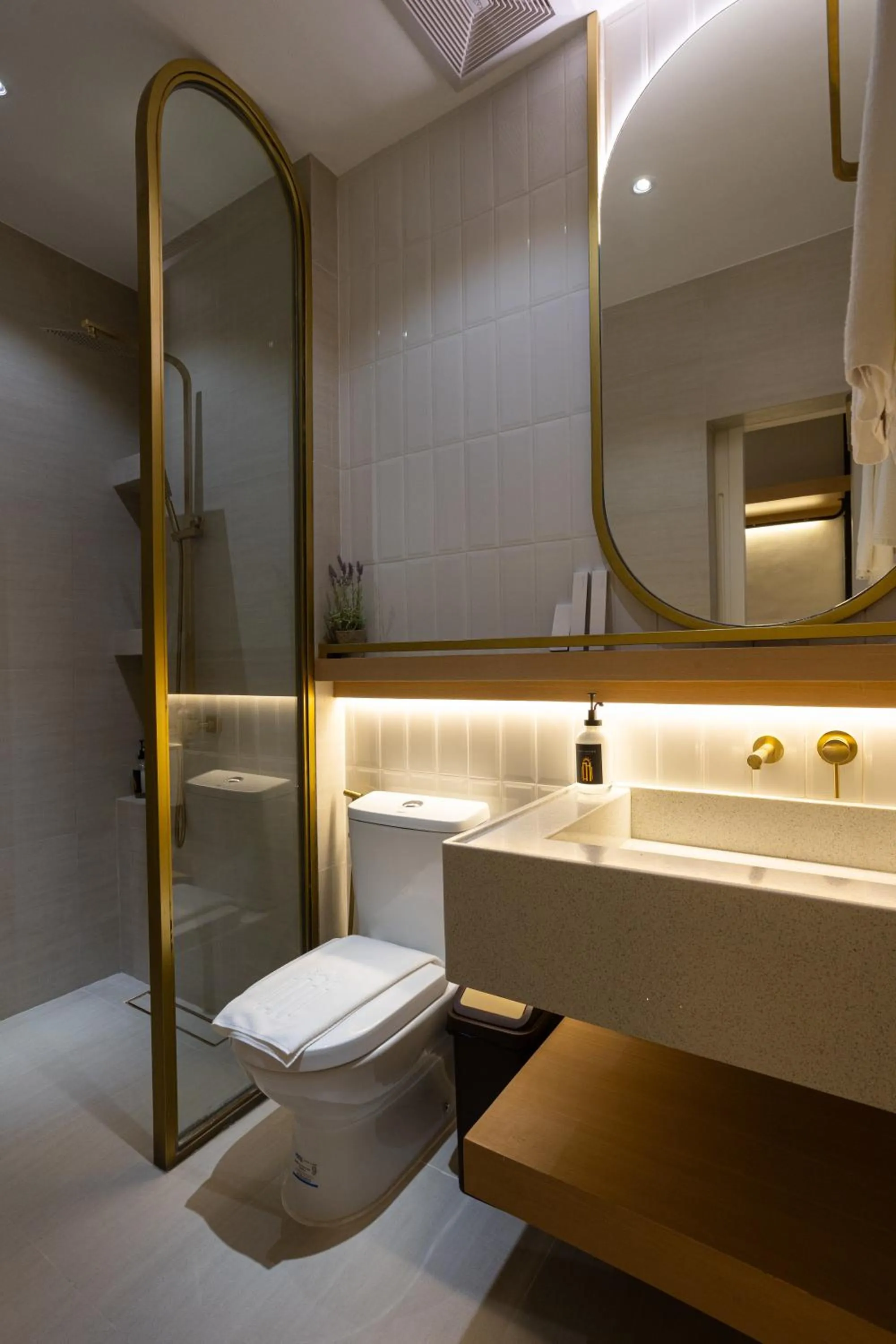 Bathroom in Azzurro Hotel