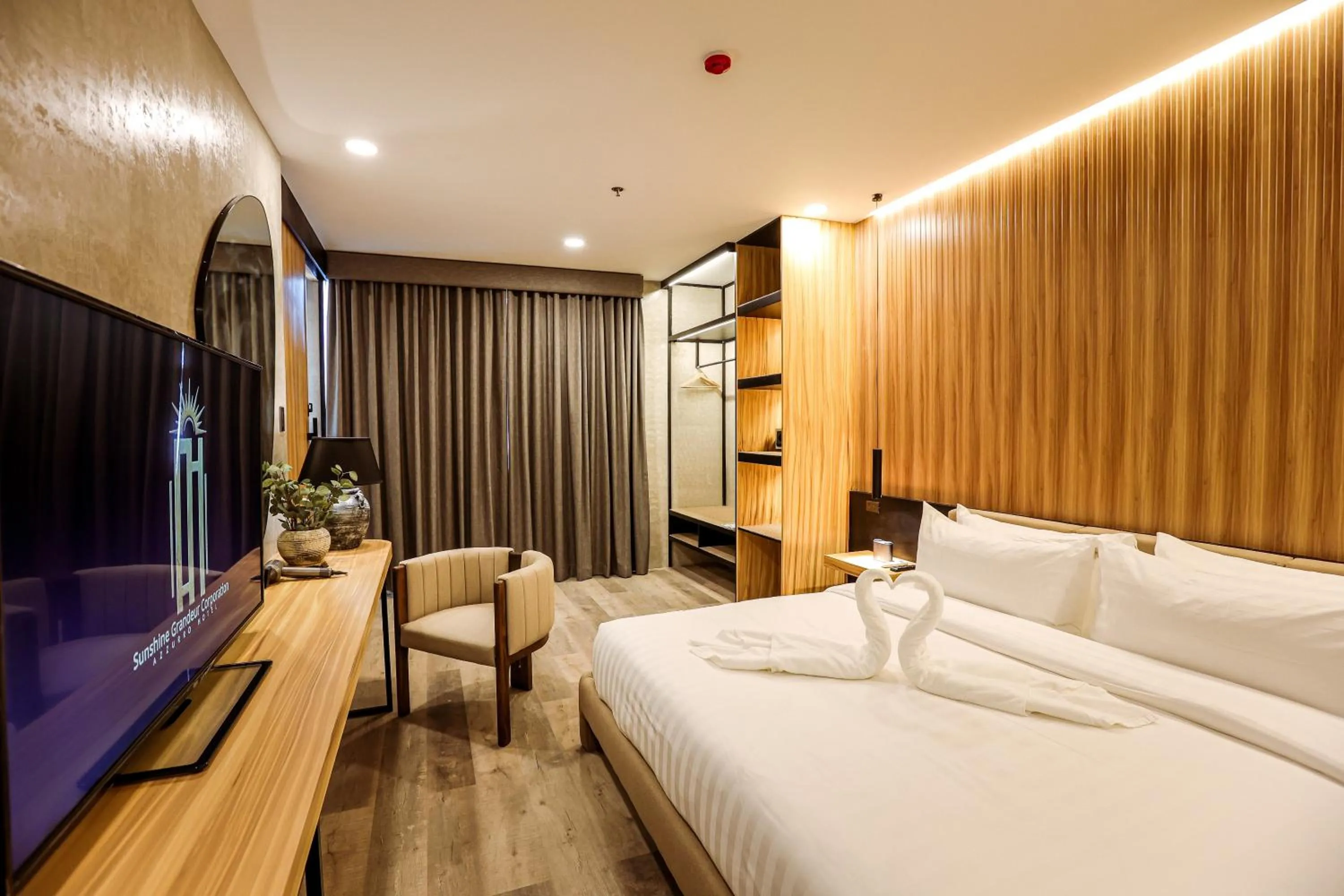 Bedroom, Bed in Azzurro Hotel