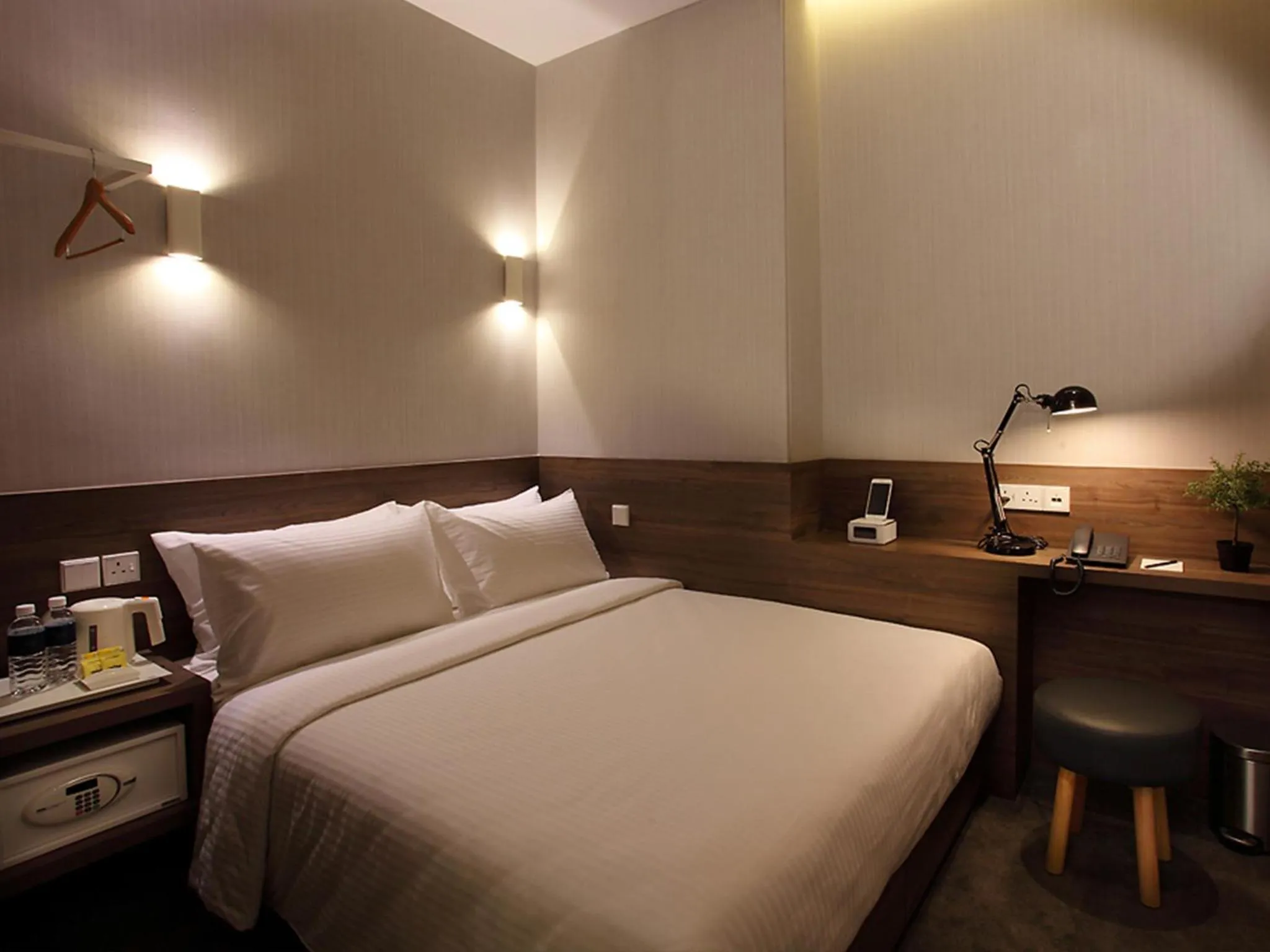 Bedroom, Bed in Arcadia Hotel