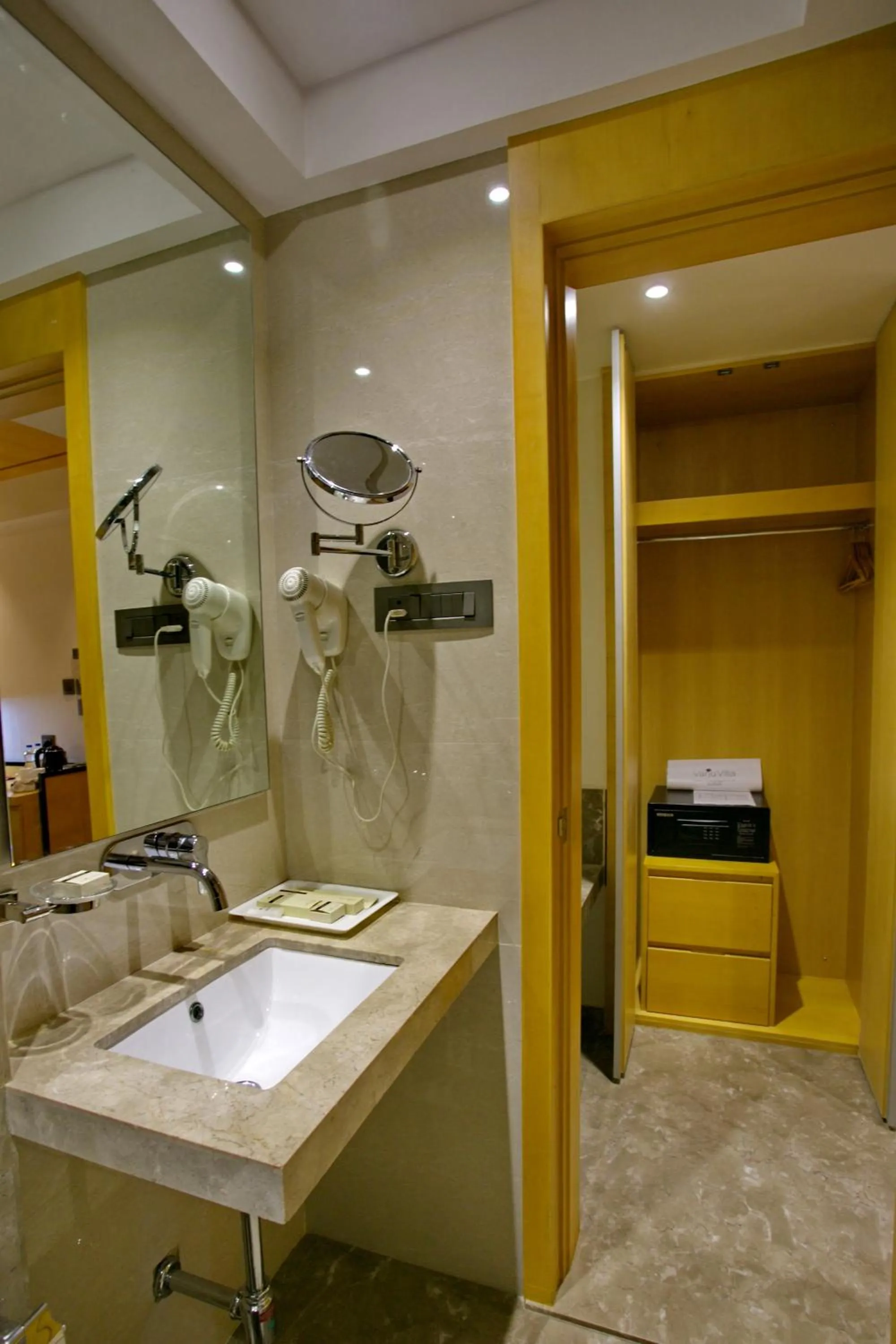 Bathroom in Varju Villa