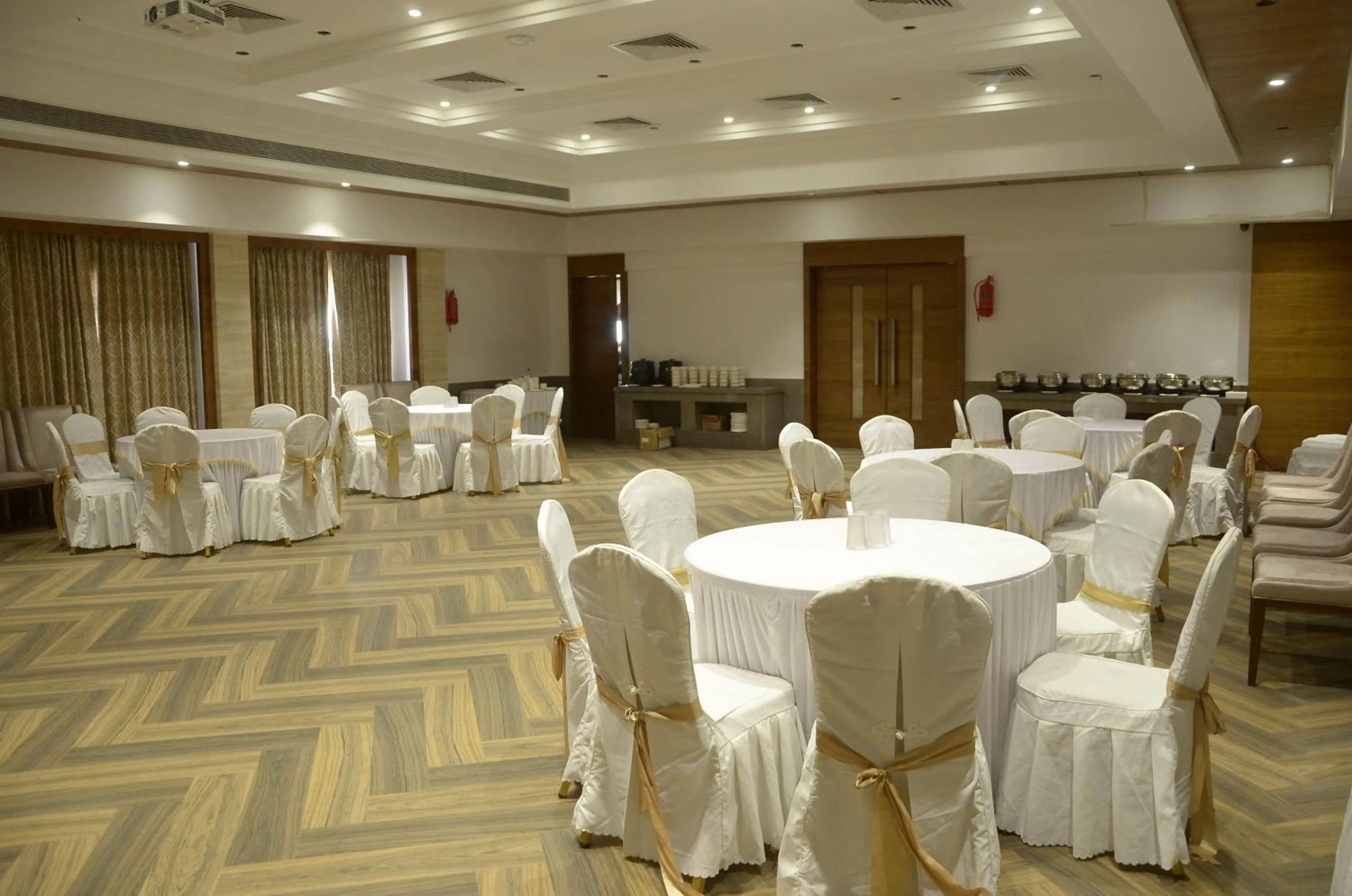 Banquet/Function facilities in Varju Villa