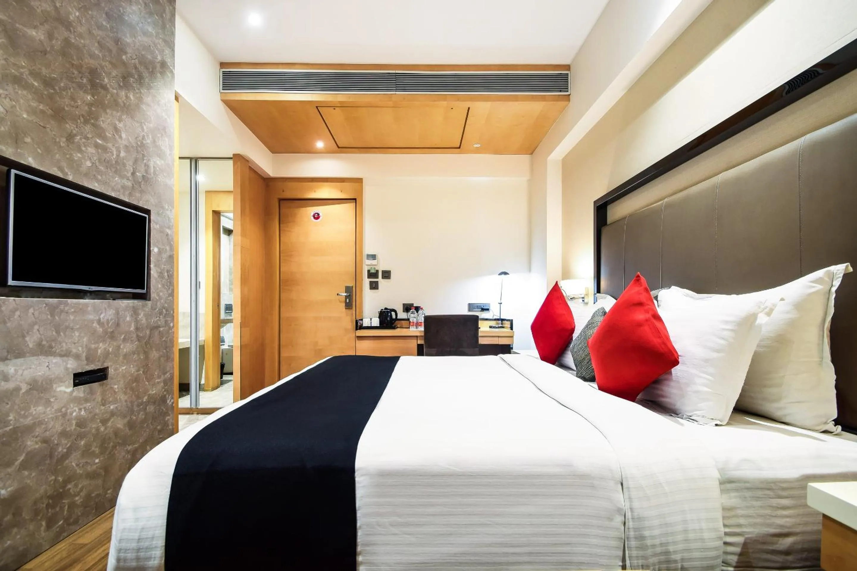 Bedroom, Bed in Varju Villa