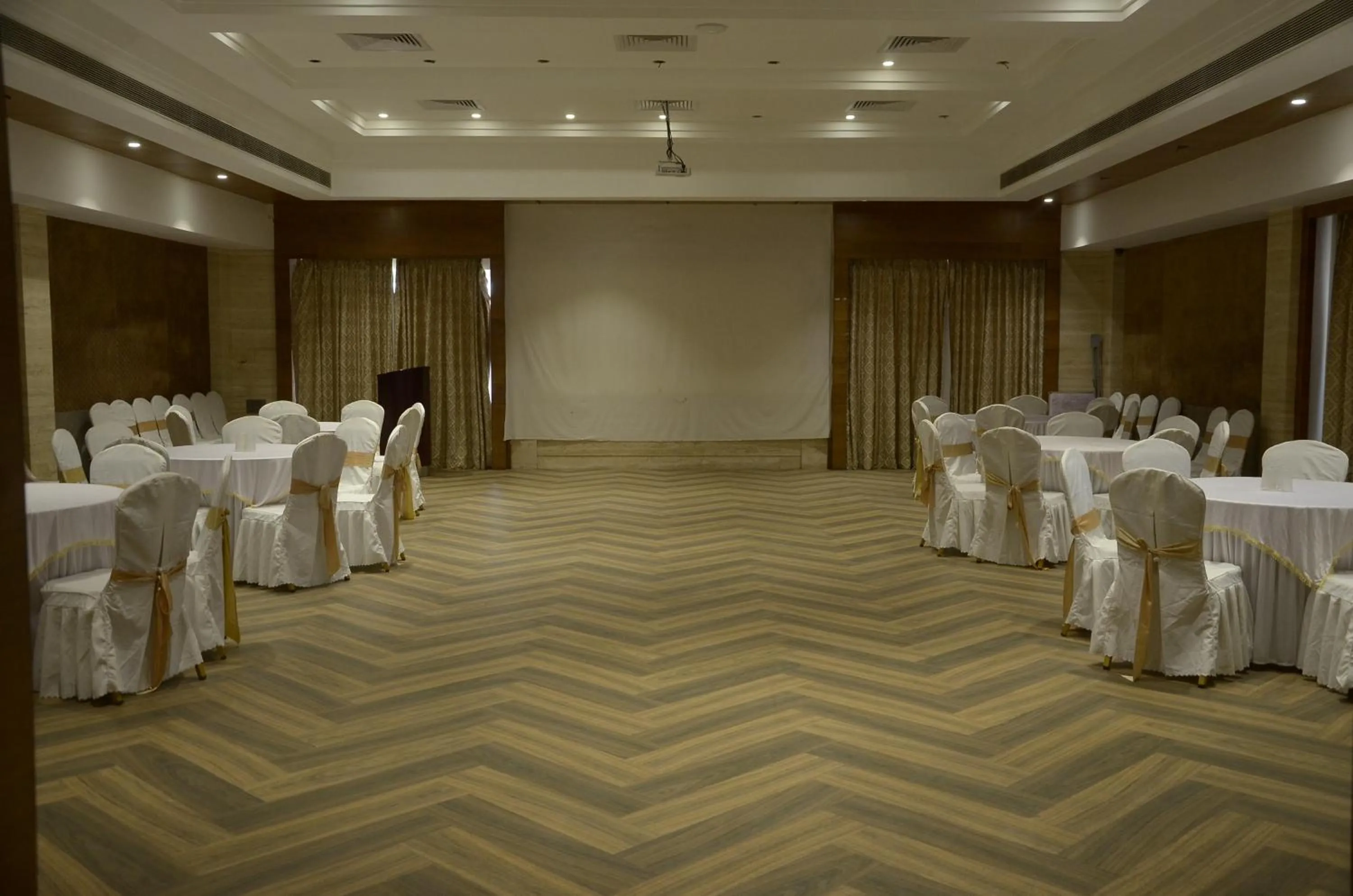 Banquet/Function facilities in Varju Villa