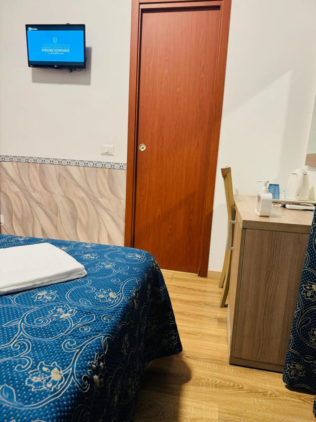 Bedroom, Bed in Marziah Inn