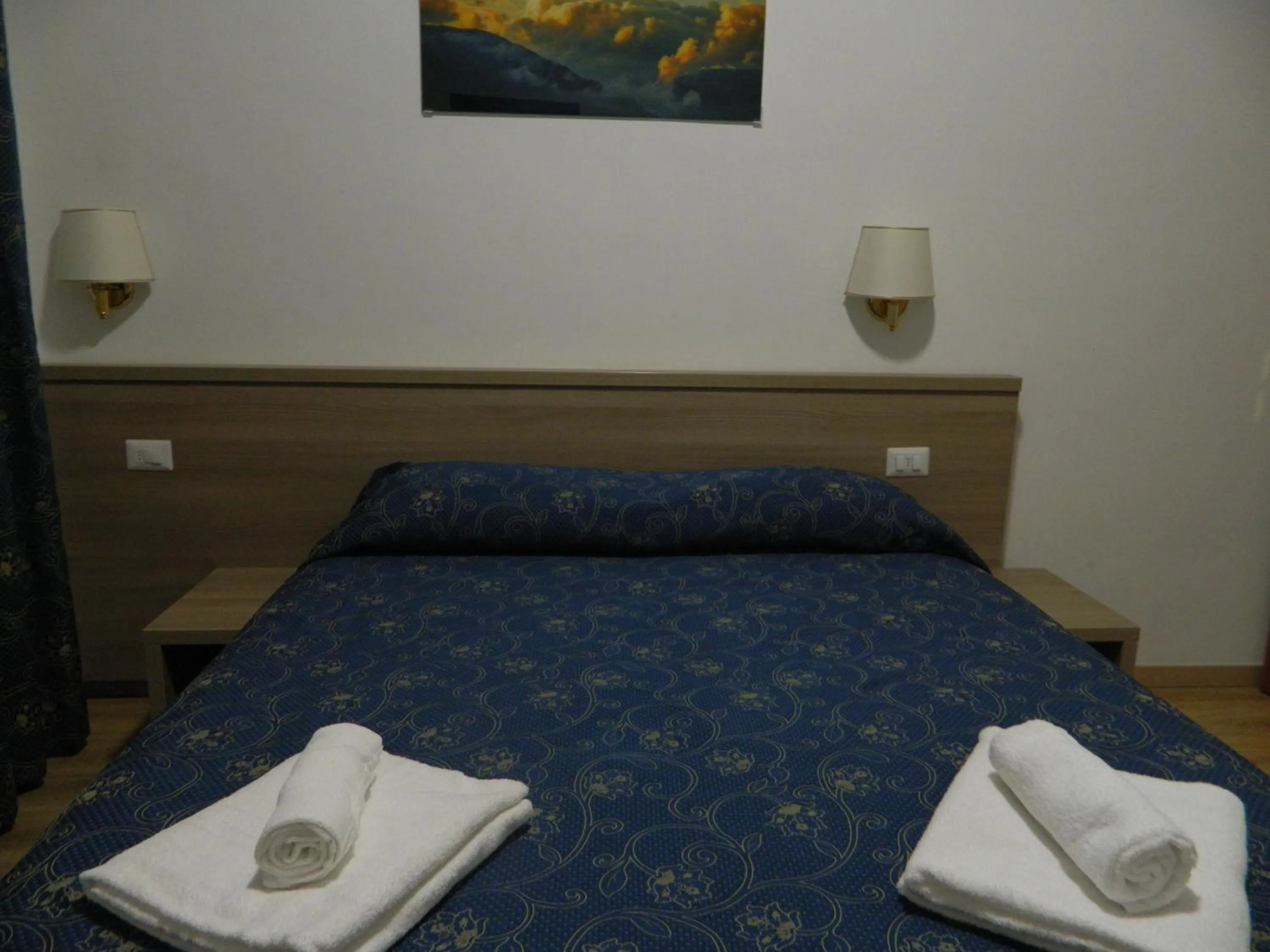 Bedroom, Bed in Marziah Inn