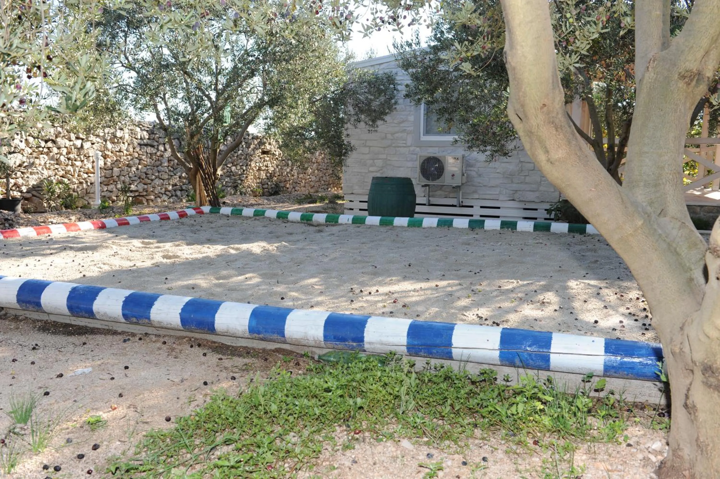 Children play ground in Mobile Homes Holiday Olive Garden