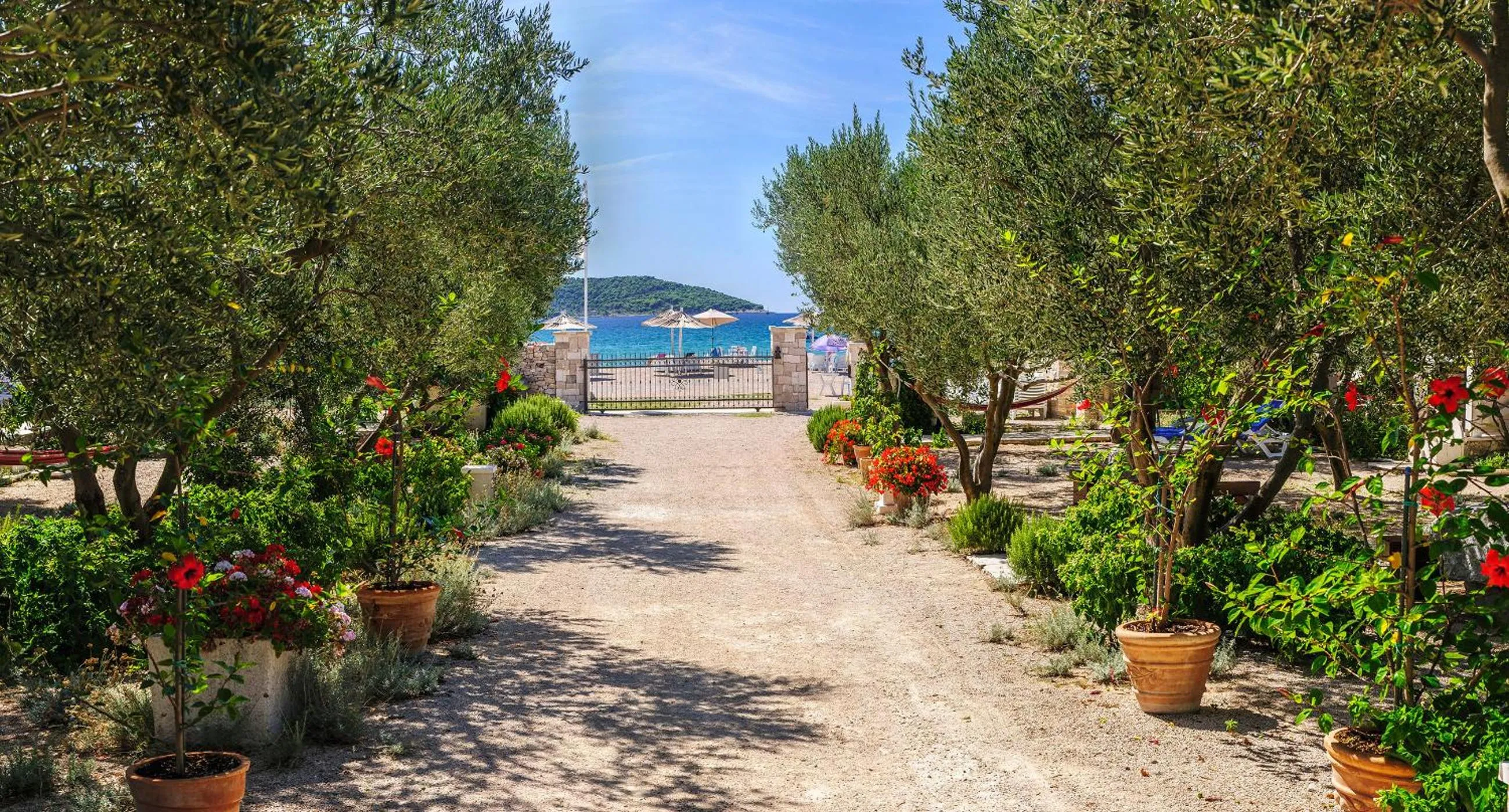 Garden in Mobile Homes Holiday Olive Garden