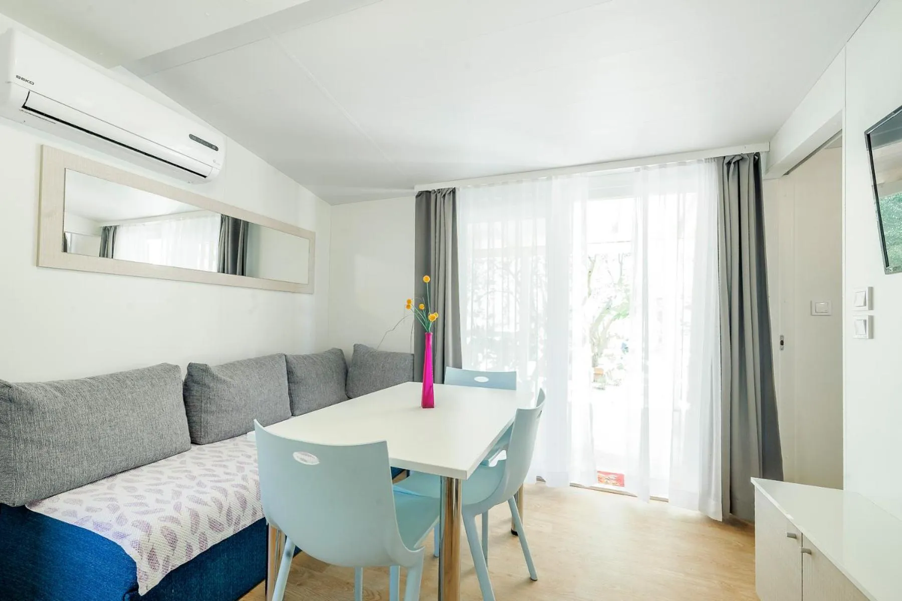 Living room in Mobile Homes Holiday Olive Garden