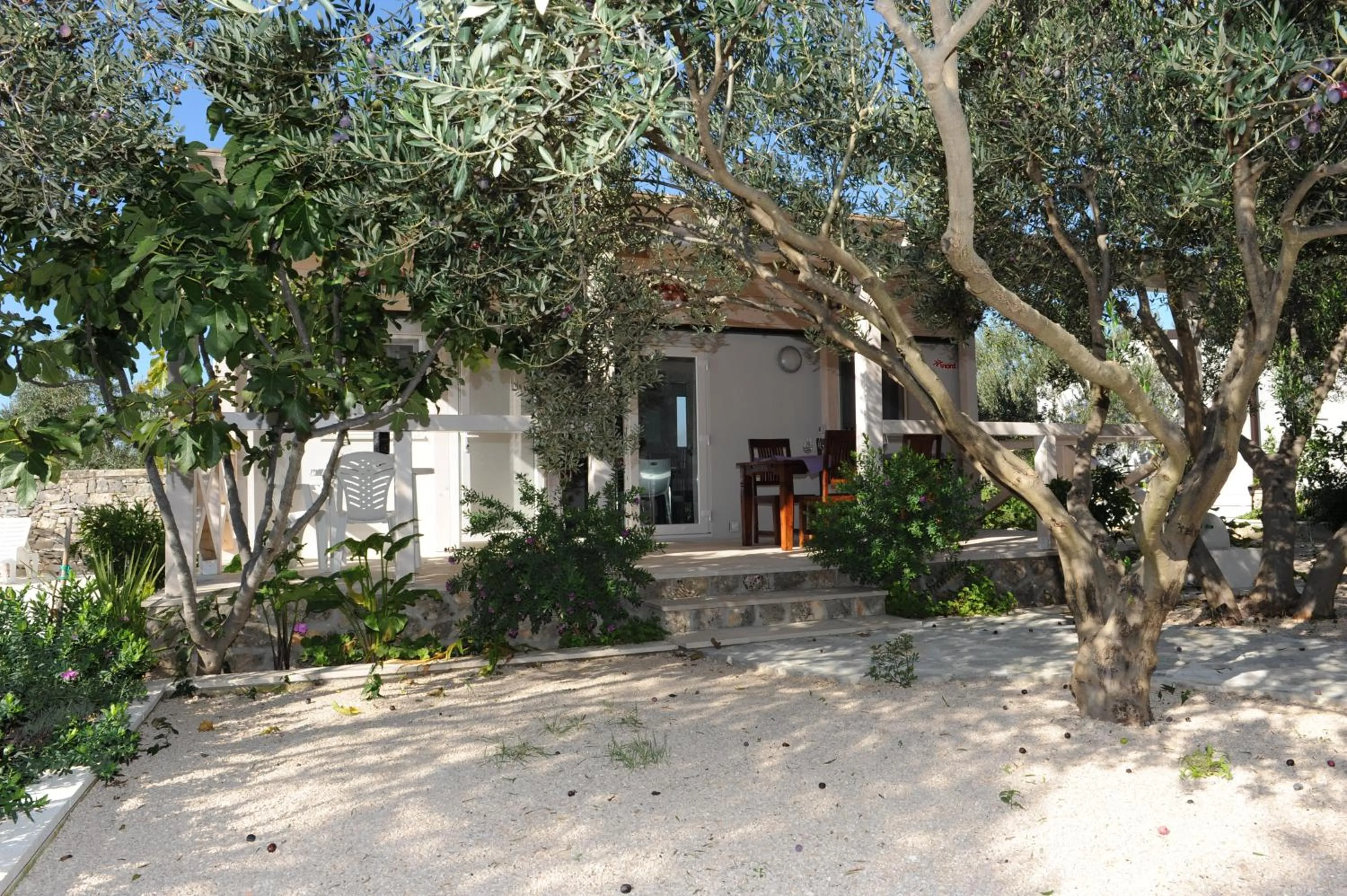 Property building in Mobile Homes Holiday Olive Garden