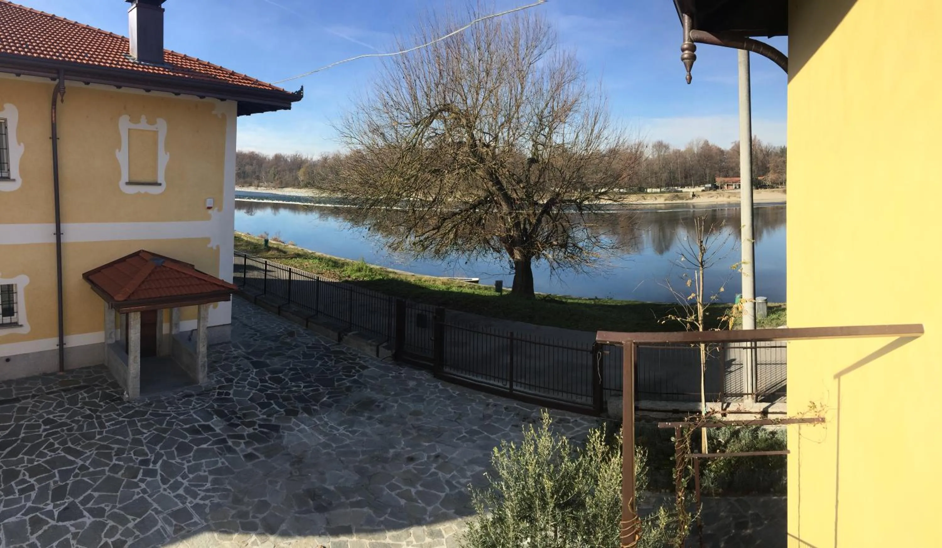 Facade/entrance in B&B Osteria dello sperone