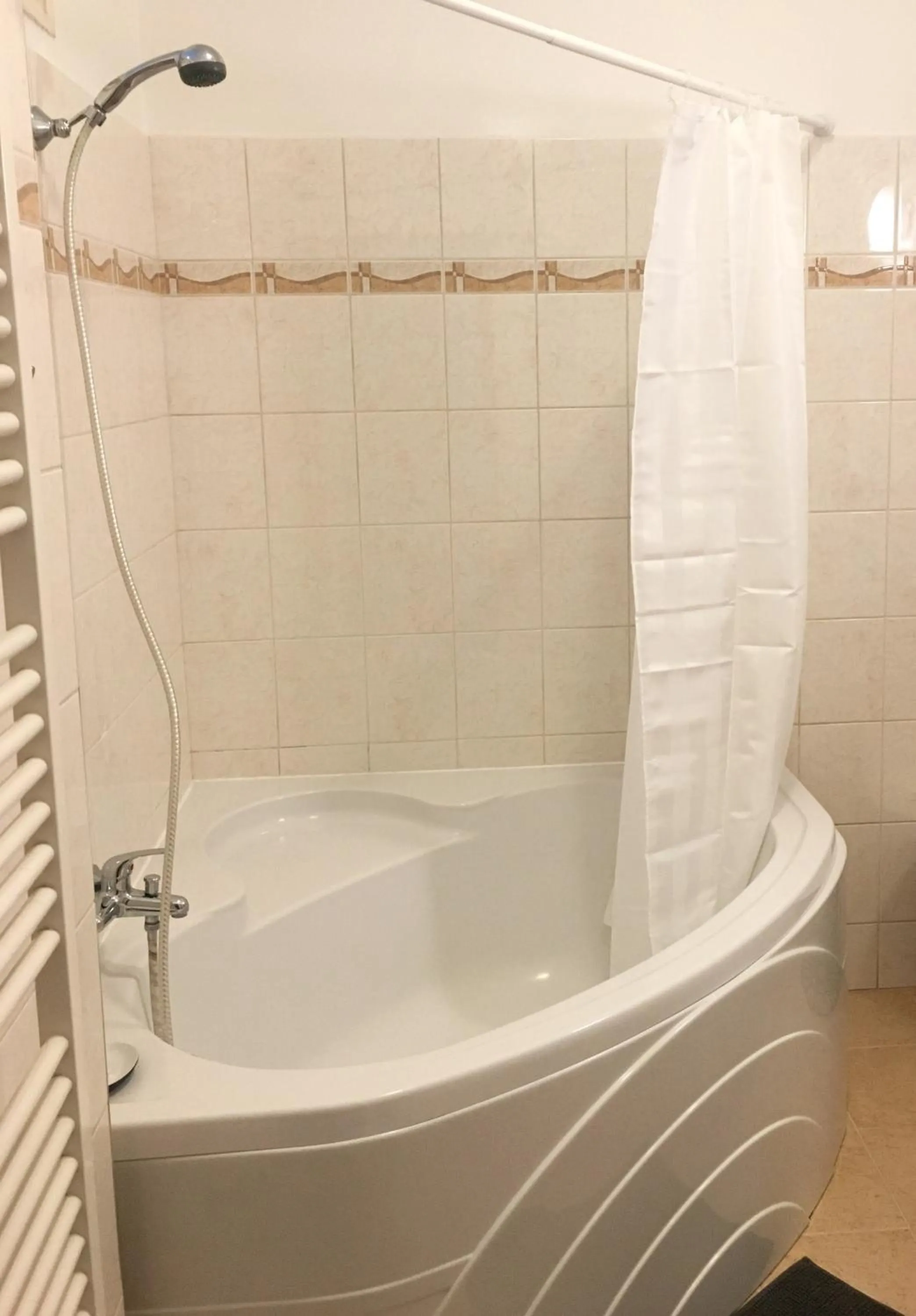 Angel City Aparthotel