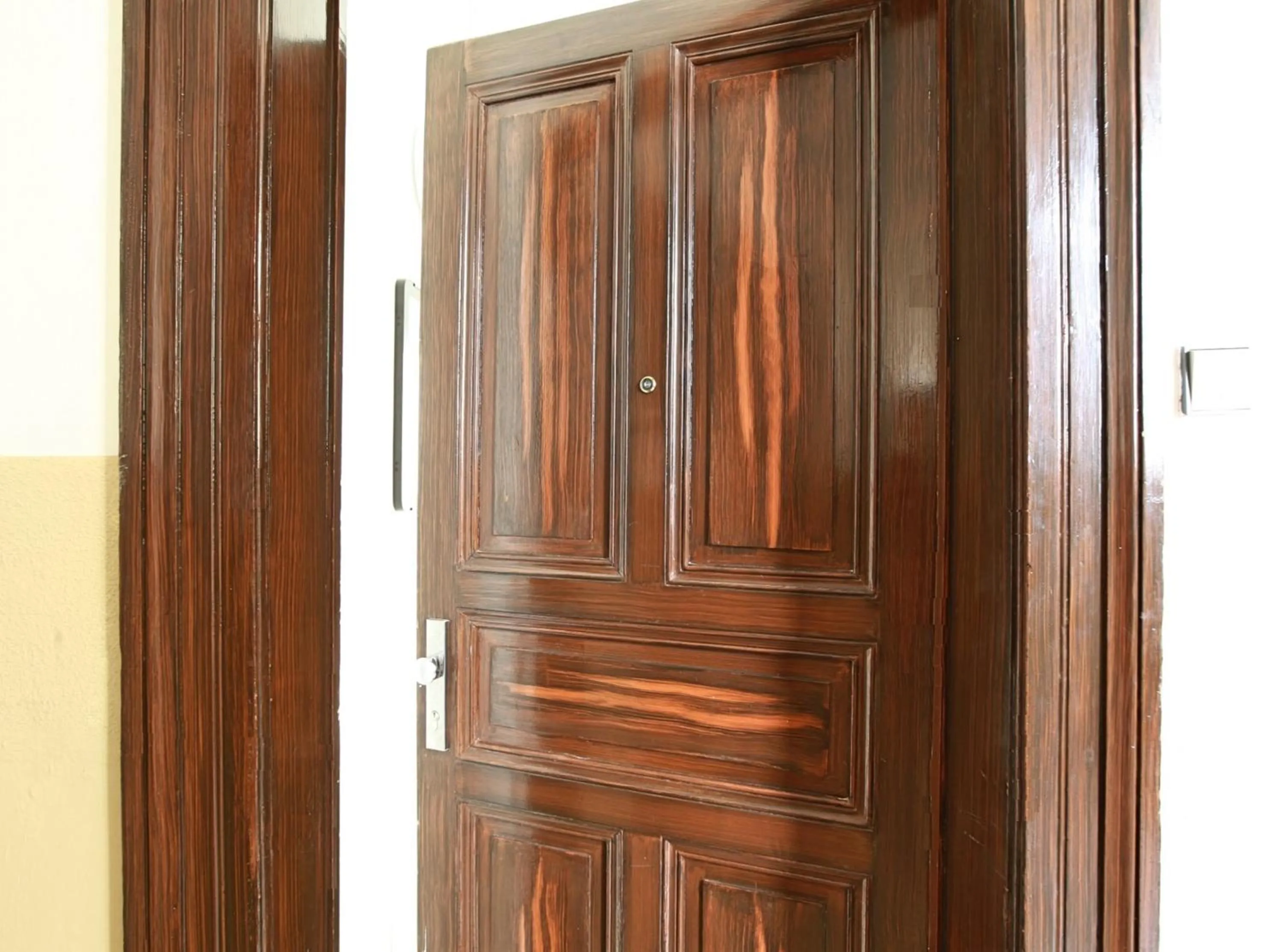 Angel City Aparthotel