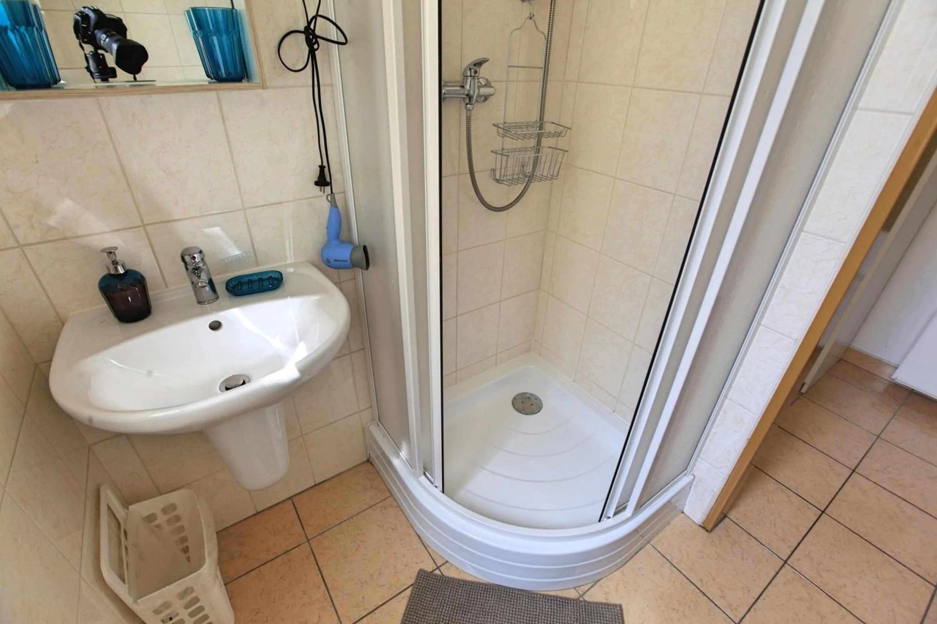 Bathroom in Angel City Aparthotel