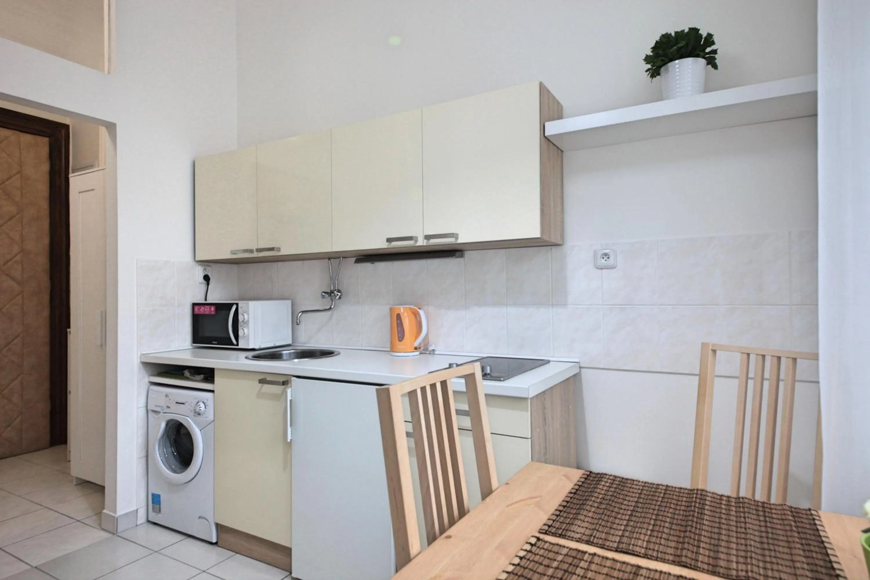 Angel City Aparthotel