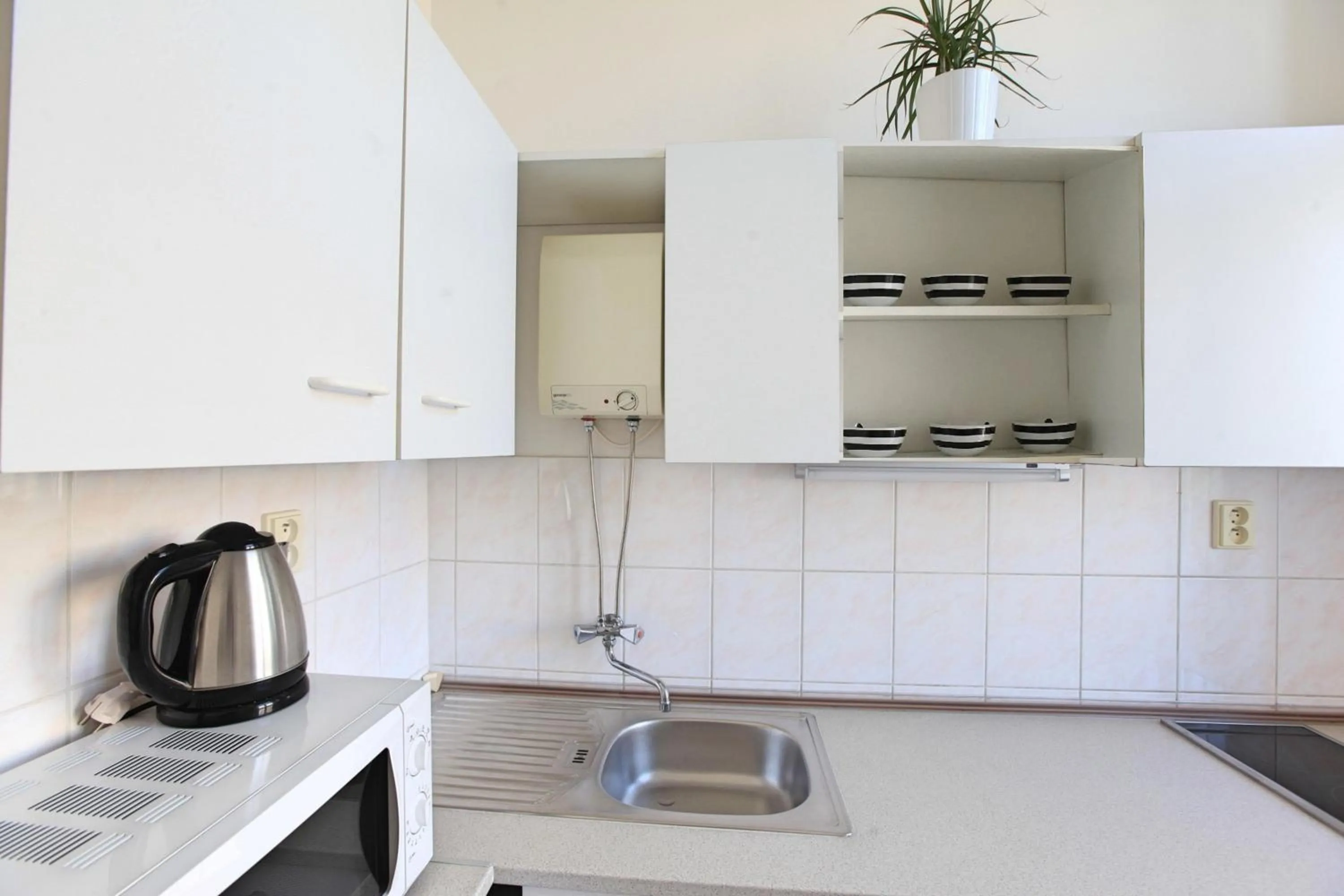 Angel City Aparthotel