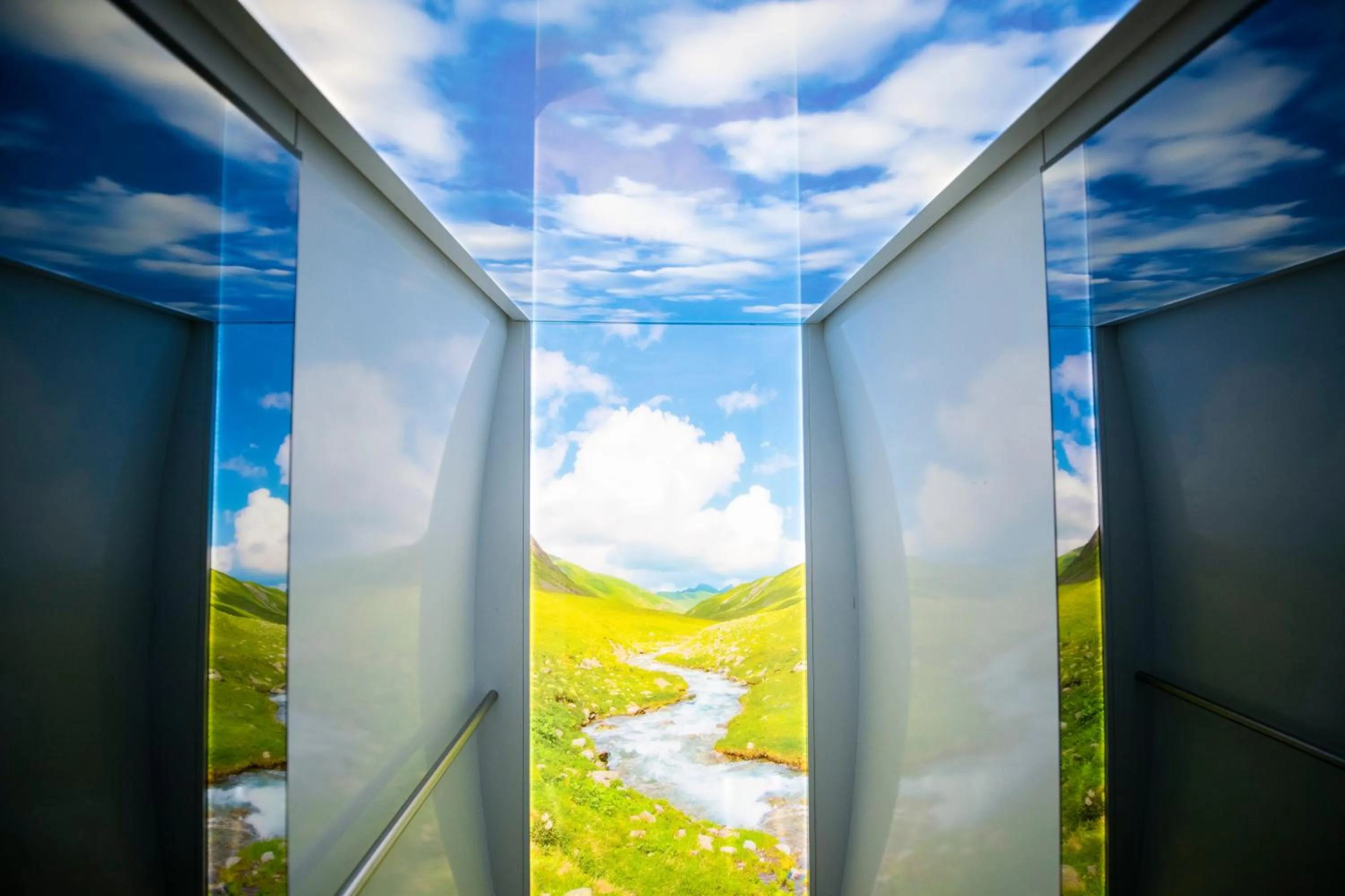 elevator in Apartment Central Leipzig - City