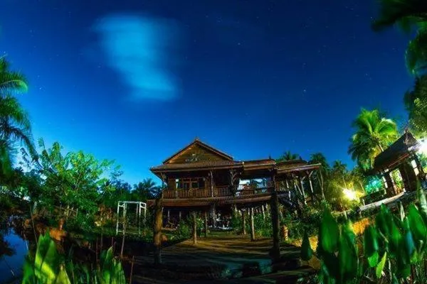 Ruean Thai Nai Bang by PANSAK Resort