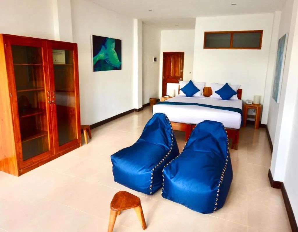 Bedroom, Bed in Sunset Hill Hotel