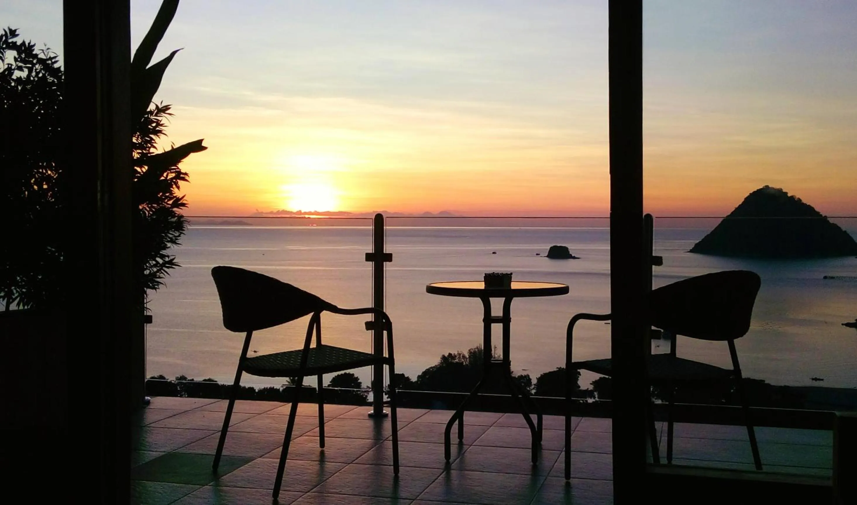 Balcony/Terrace in Sunset Hill Hotel