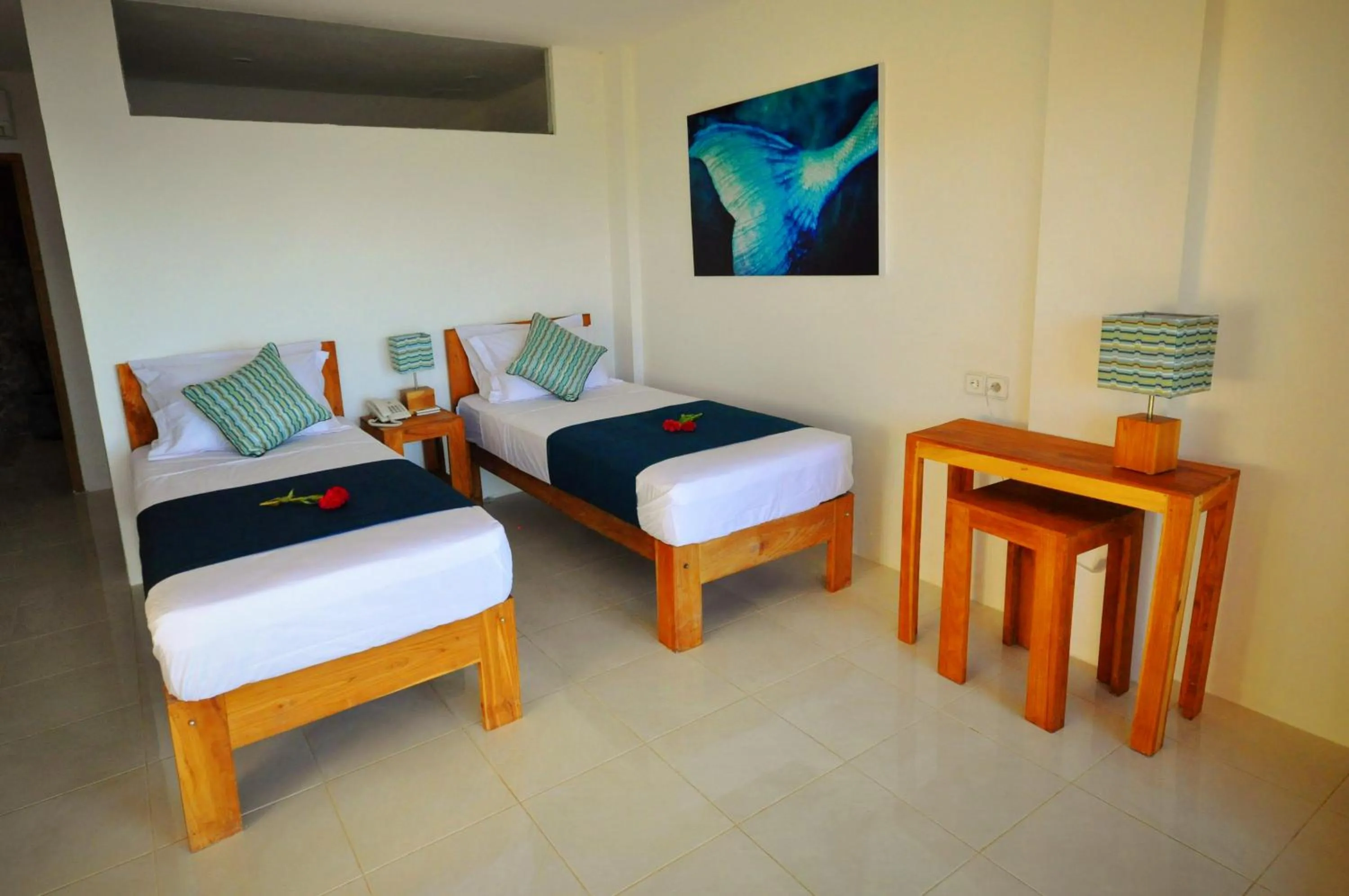 Photo of the whole room, Bed in Sunset Hill Hotel