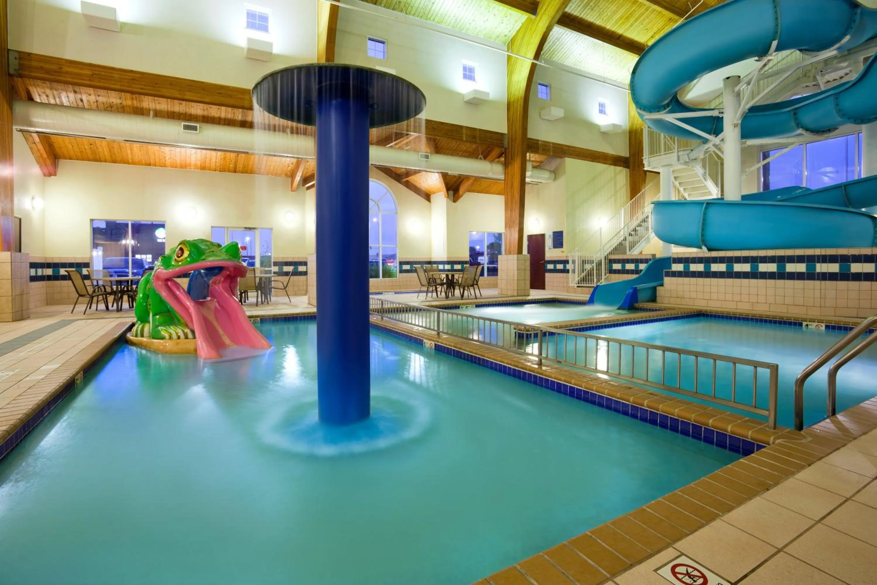 Swimming pool in Holiday Inn Express & Suites Aberdeen by IHG