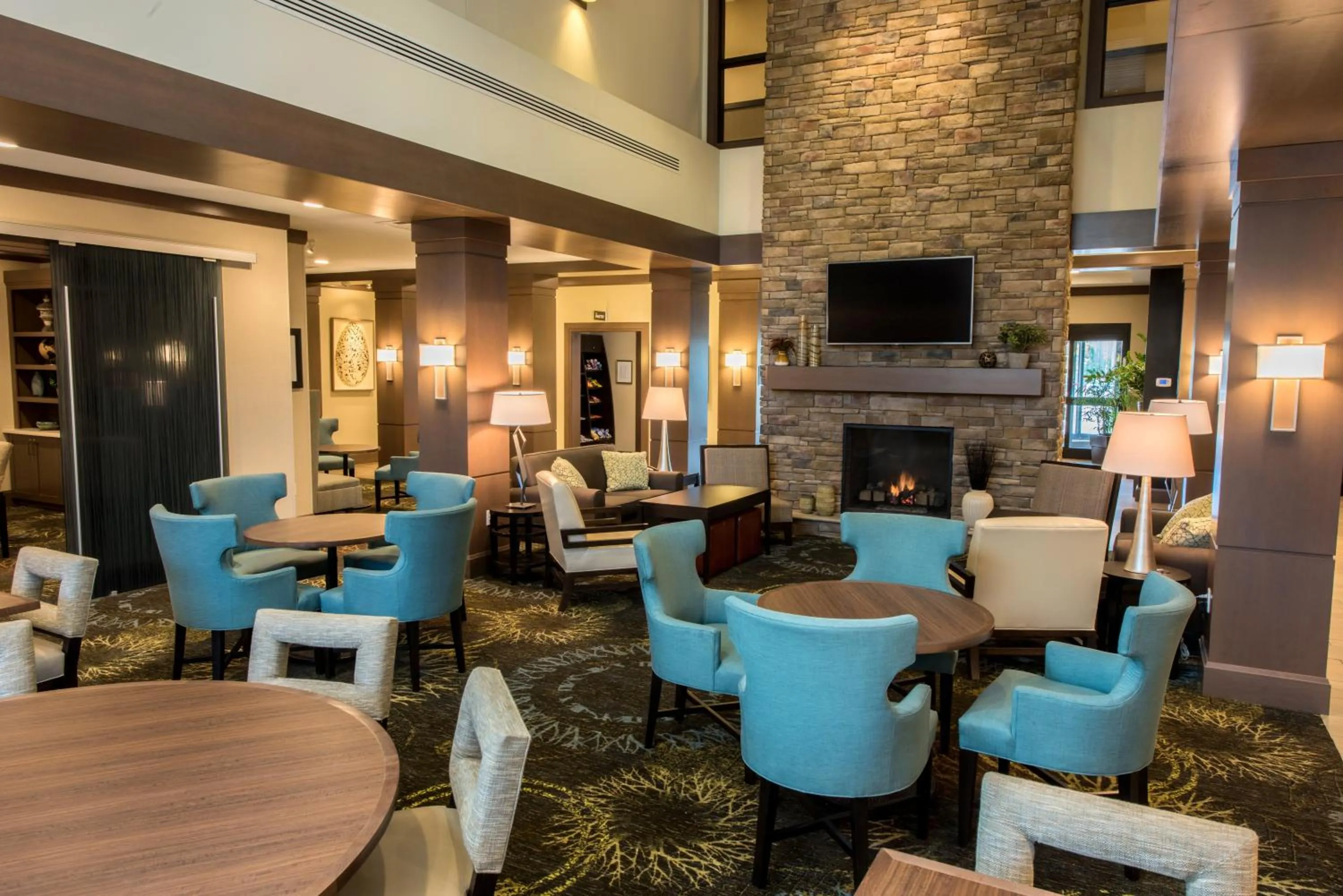 Restaurant/places to eat in Staybridge Suites Albany Wolf Rd-Colonie Center by IHG