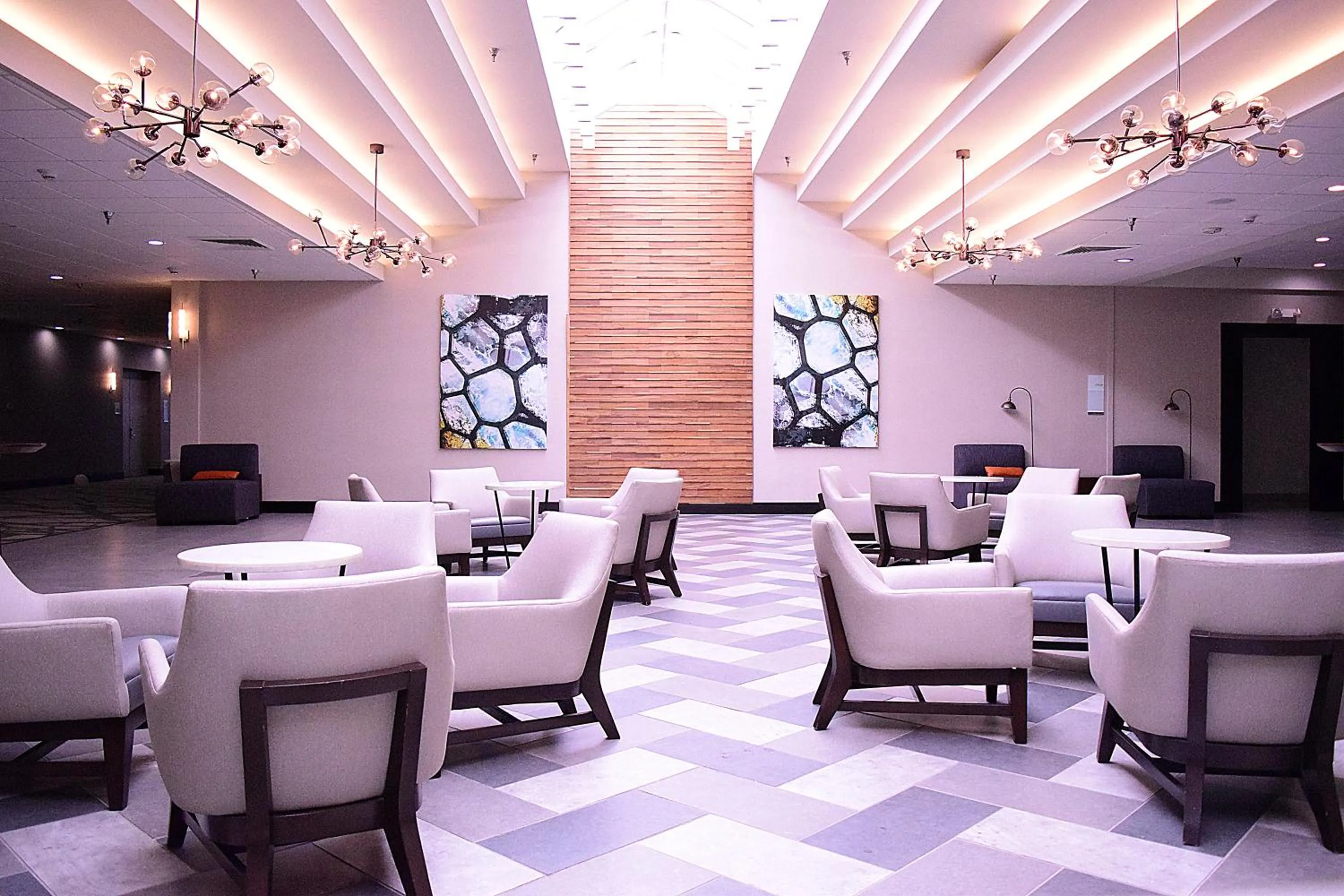 Restaurant/places to eat in Holiday Inn Alexandria - Downtown by IHG