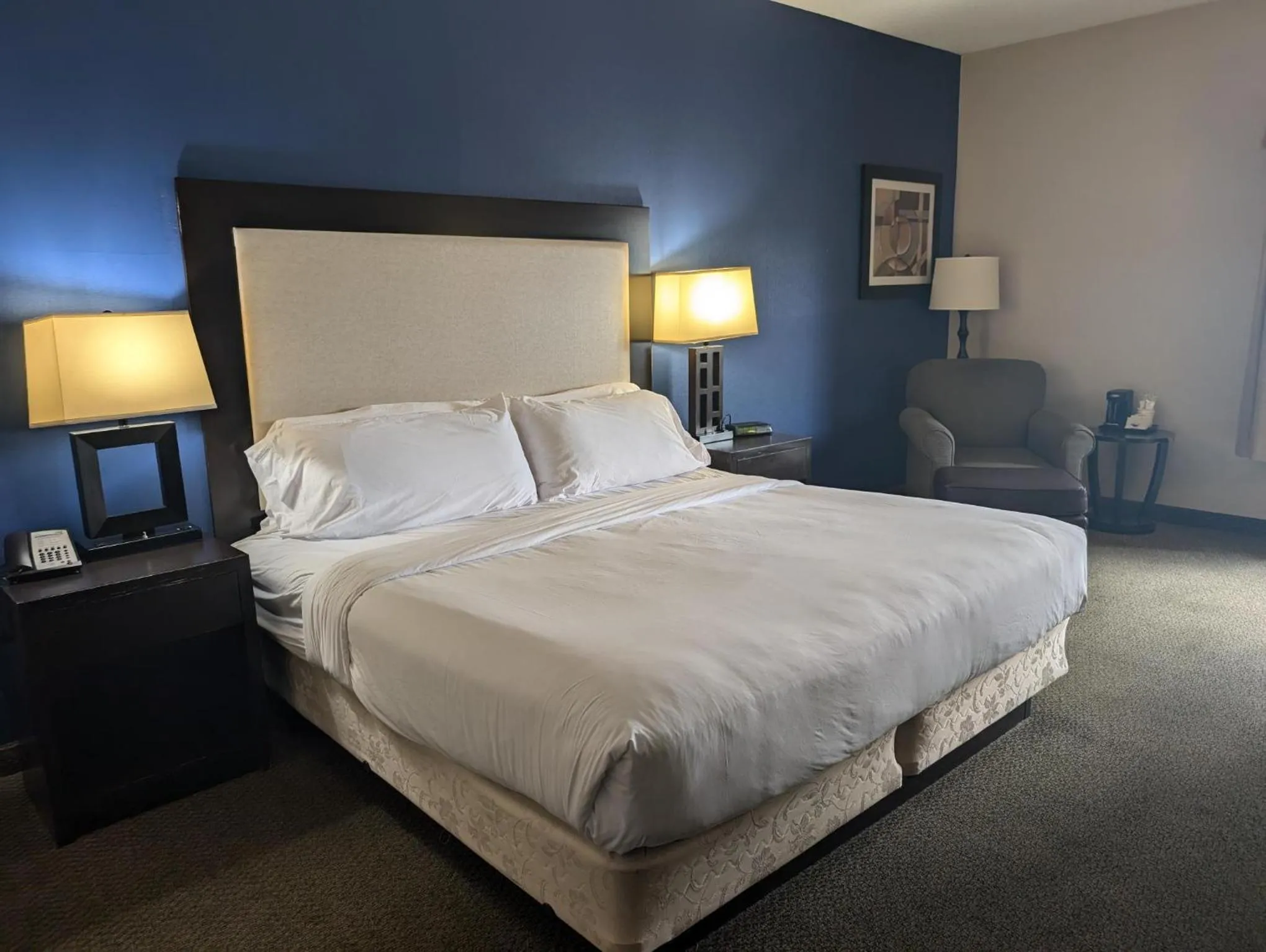 Bedroom, Bed in Wingate by Wyndham Ashland