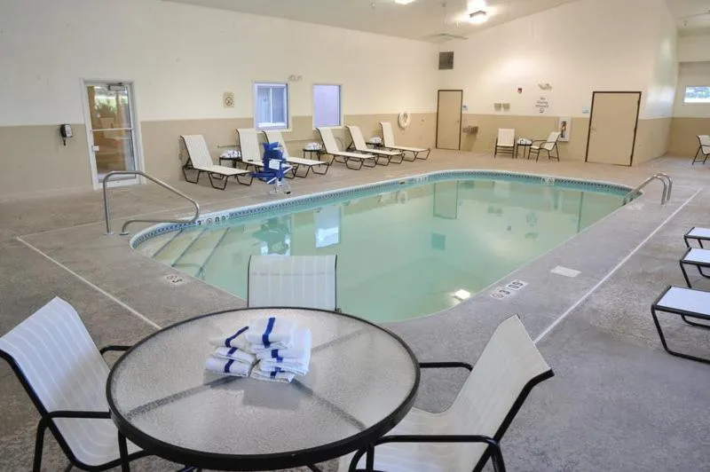 Swimming pool in Wingate by Wyndham Ashland