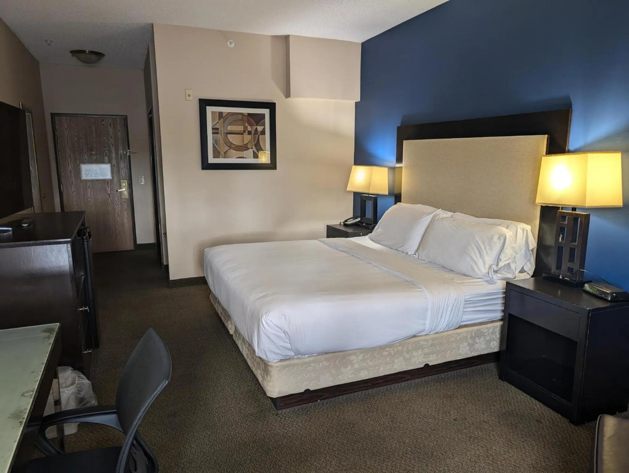 Bedroom, Bed in Wingate by Wyndham Ashland