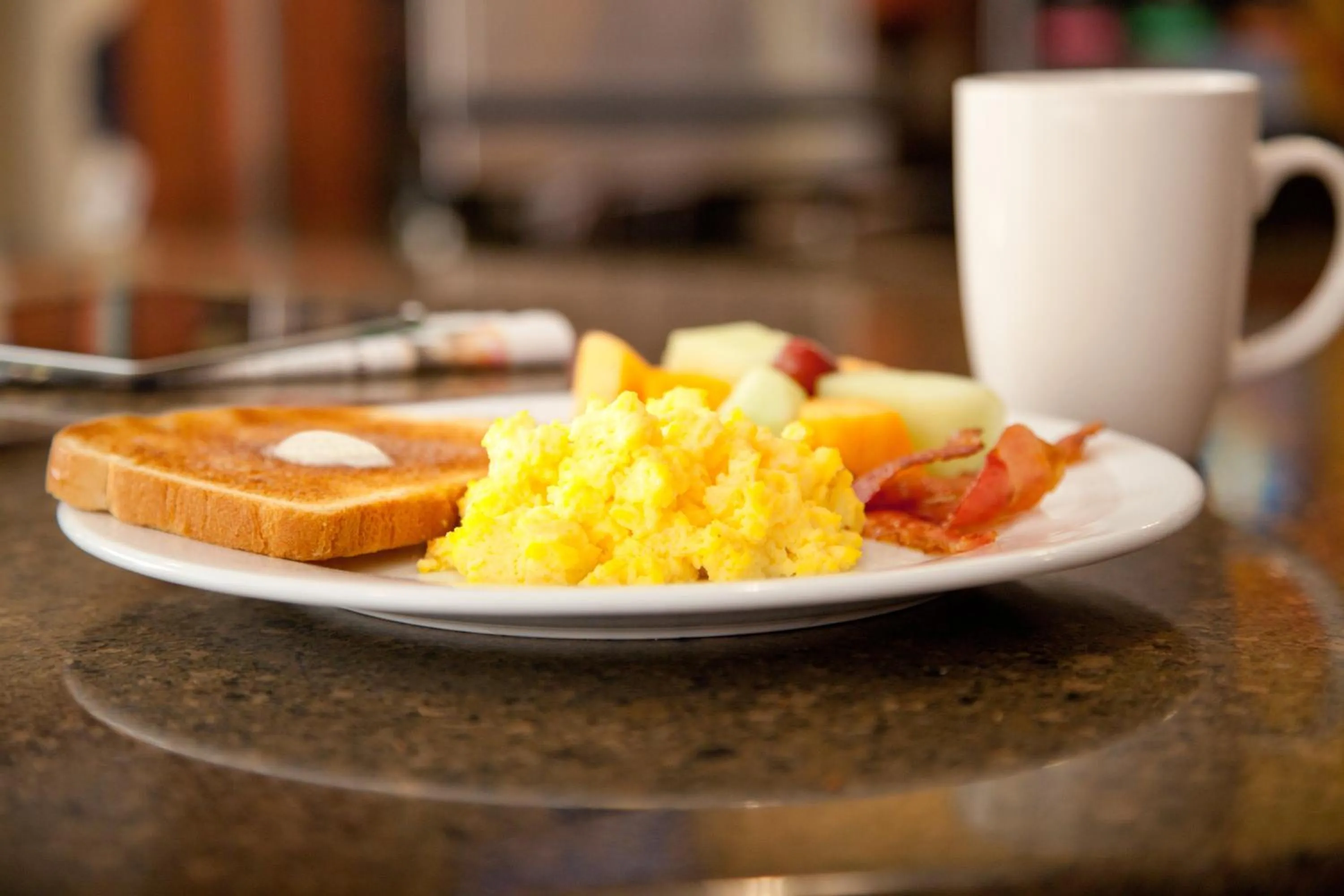 Restaurant/places to eat in Staybridge Suites Atlanta - Midtown by IHG