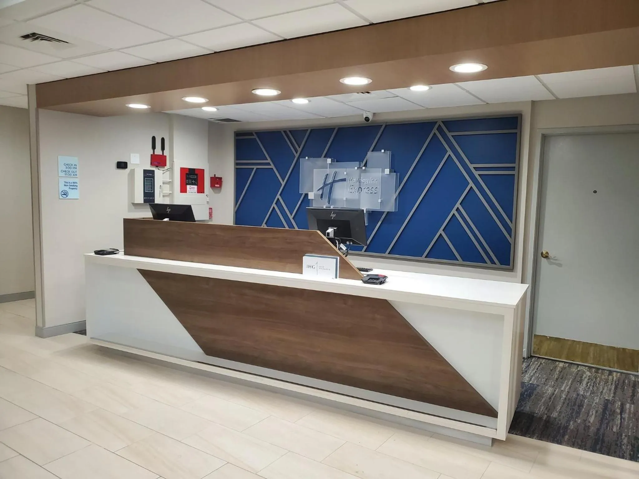 Property building in Holiday Inn Express - Atlanta-Kennesaw by IHG