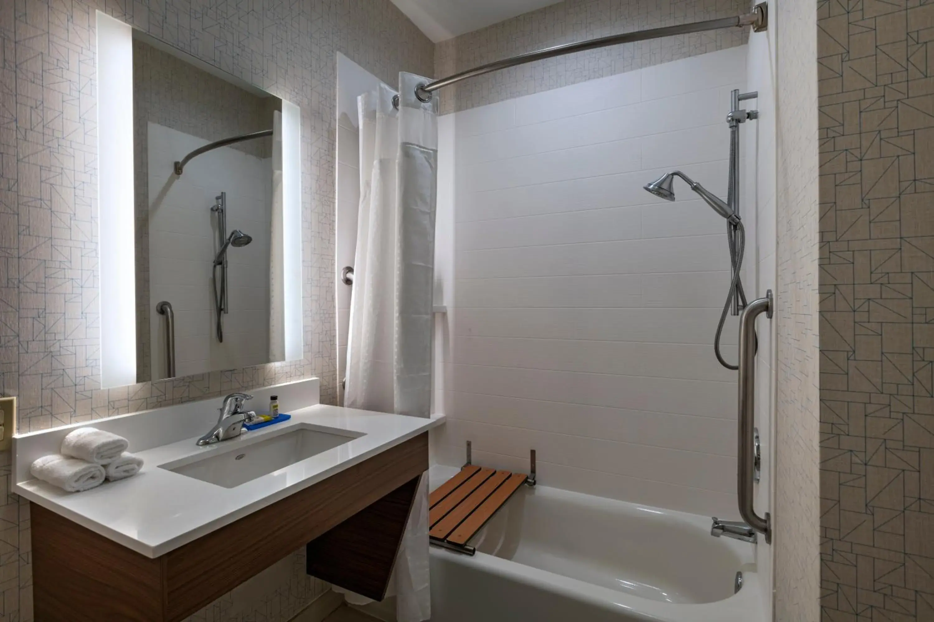 King Suite - Disability Access Tub/Non-Smoking in Holiday Inn Express & Suites Cedar Park (Nw Austin) by IHG King Suite - Disability Access Tub/Non-Smoking in Holiday Inn Express & Suites Cedar Park (Nw Austin) by IHG