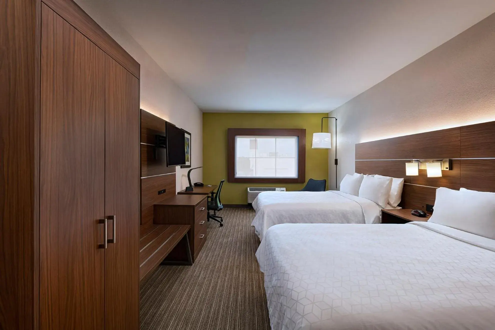 Standard Queen Room with Two Queen Beds in Holiday Inn Express & Suites Cedar Park (Nw Austin) by IHG Standard Queen Room with Two Queen Beds in Holiday Inn Express & Suites Cedar Park (Nw Austin) by IHG