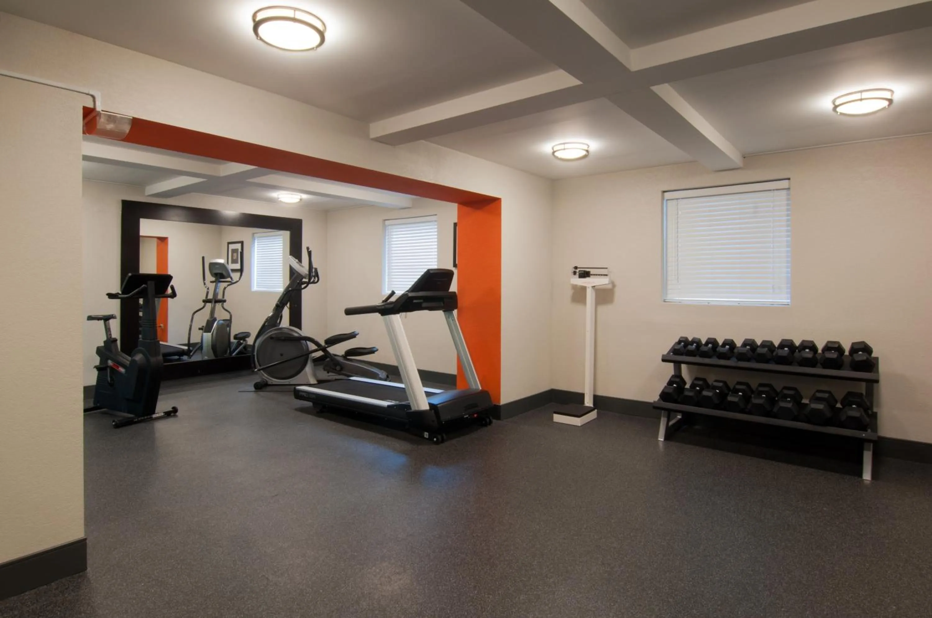 Spa and wellness centre/facilities in Holiday Inn Express & Suites Nashville-I-40 & I-24(Spence Lane) by IHG