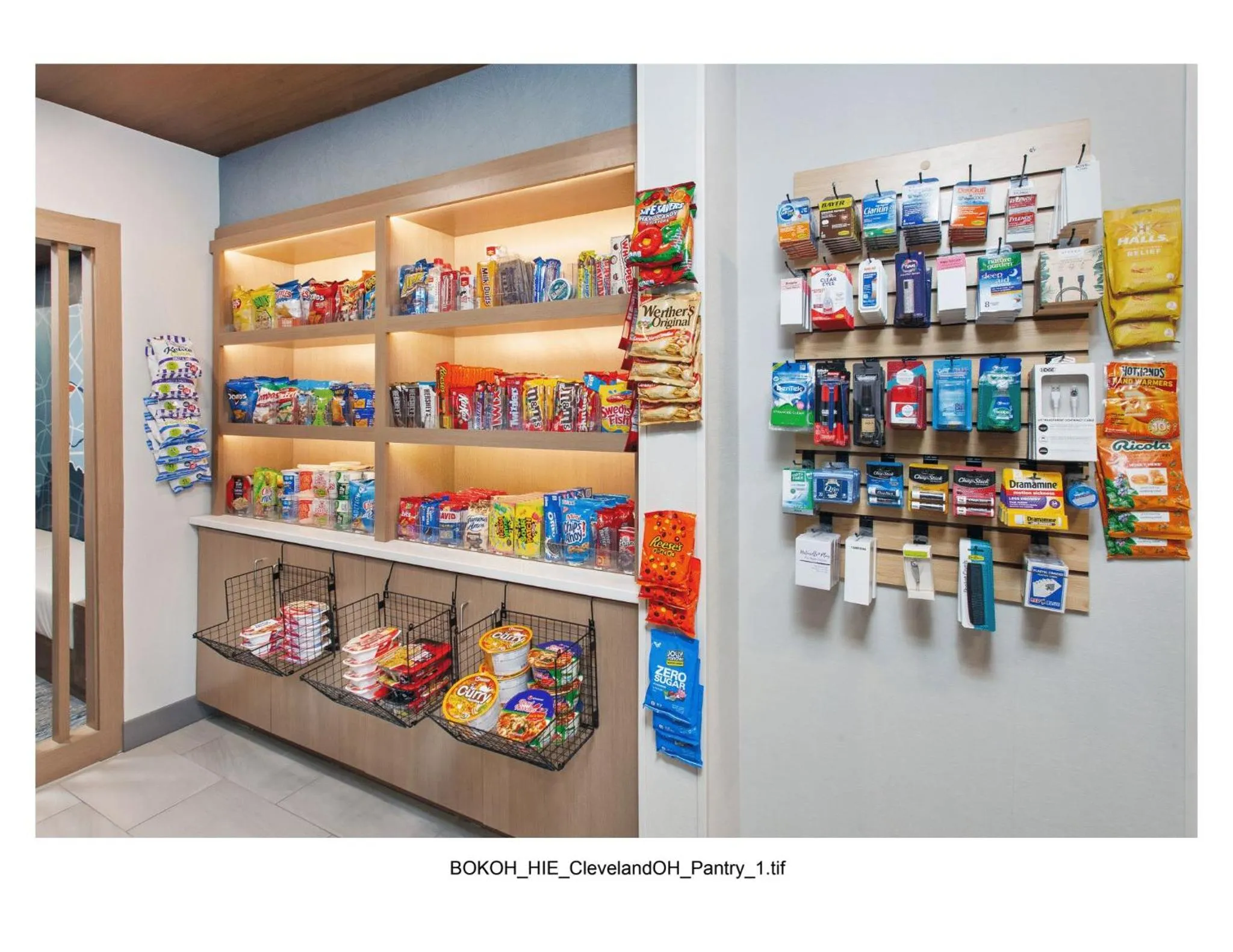 On-site shops in Holiday Inn Express Cleveland Airport - Brook Park by IHG