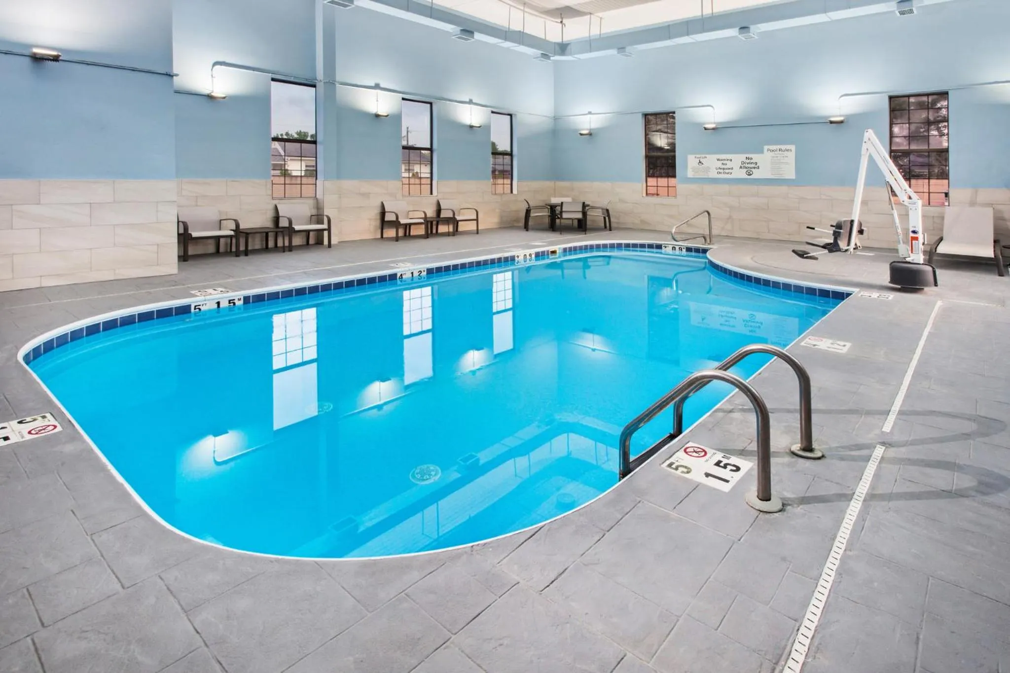 Swimming pool in Holiday Inn Express Cleveland Airport - Brook Park by IHG