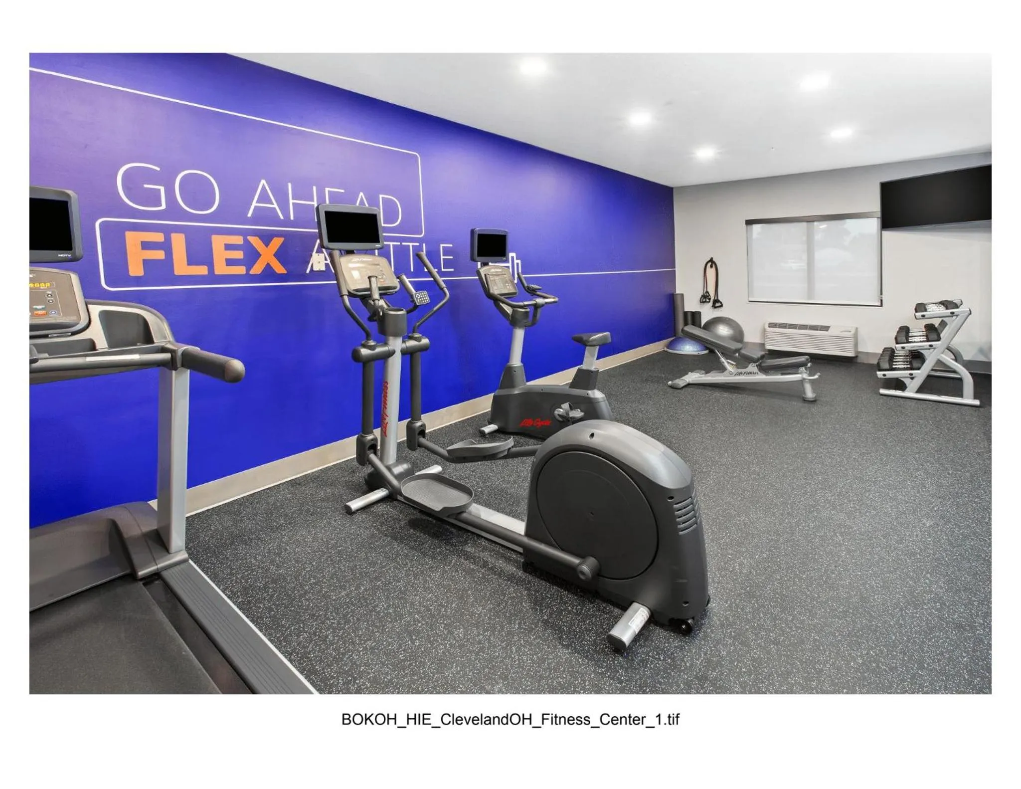 Fitness centre/facilities in Holiday Inn Express Cleveland Airport - Brook Park by IHG