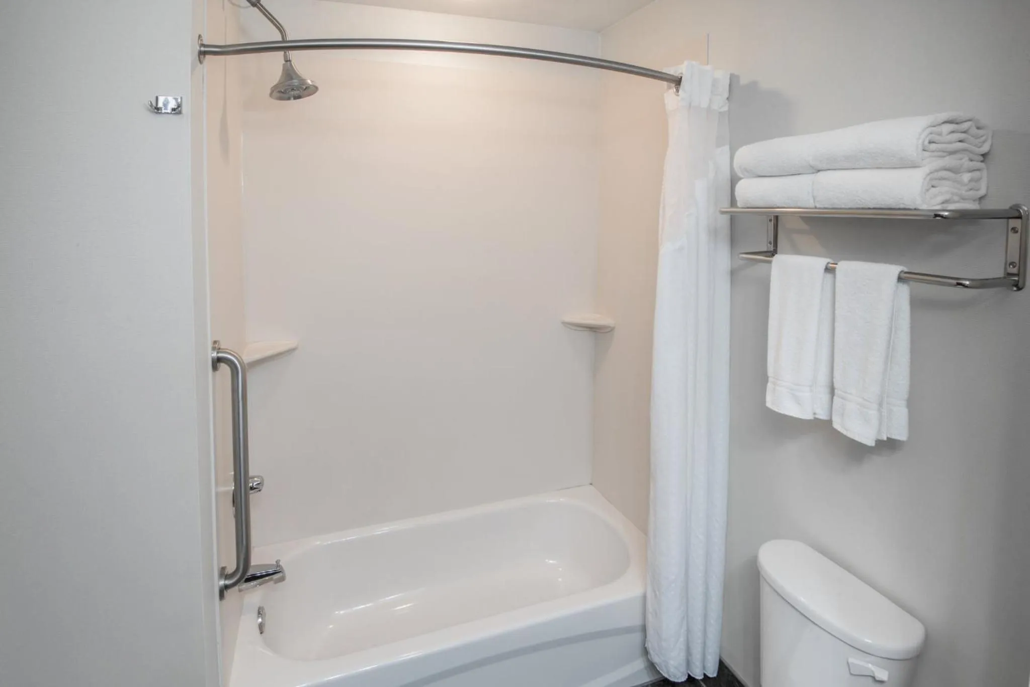 Bathroom in Holiday Inn Express Cleveland Airport - Brook Park by IHG