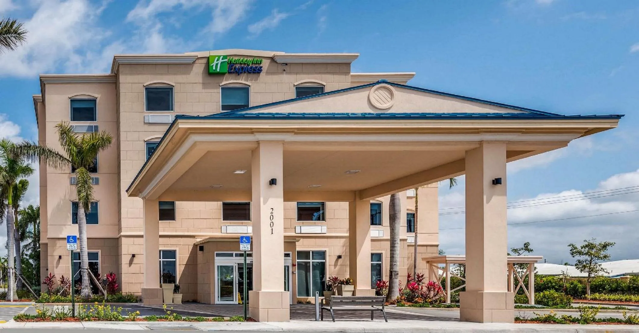 Property building in Holiday Inn Express & Suites Boynton Beach by IHG