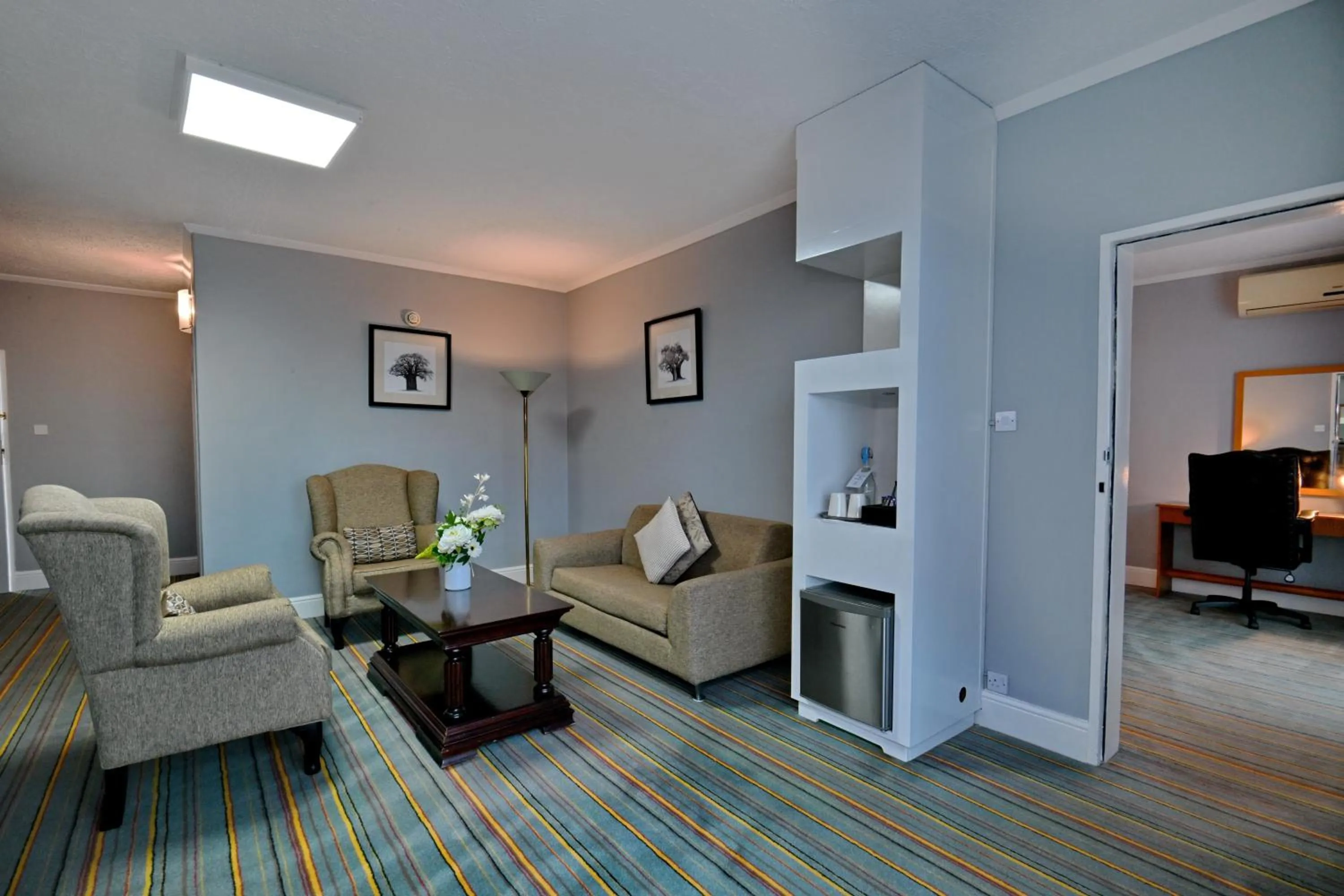 Lounge or bar in Holiday Inn - Bulawayo by IHG