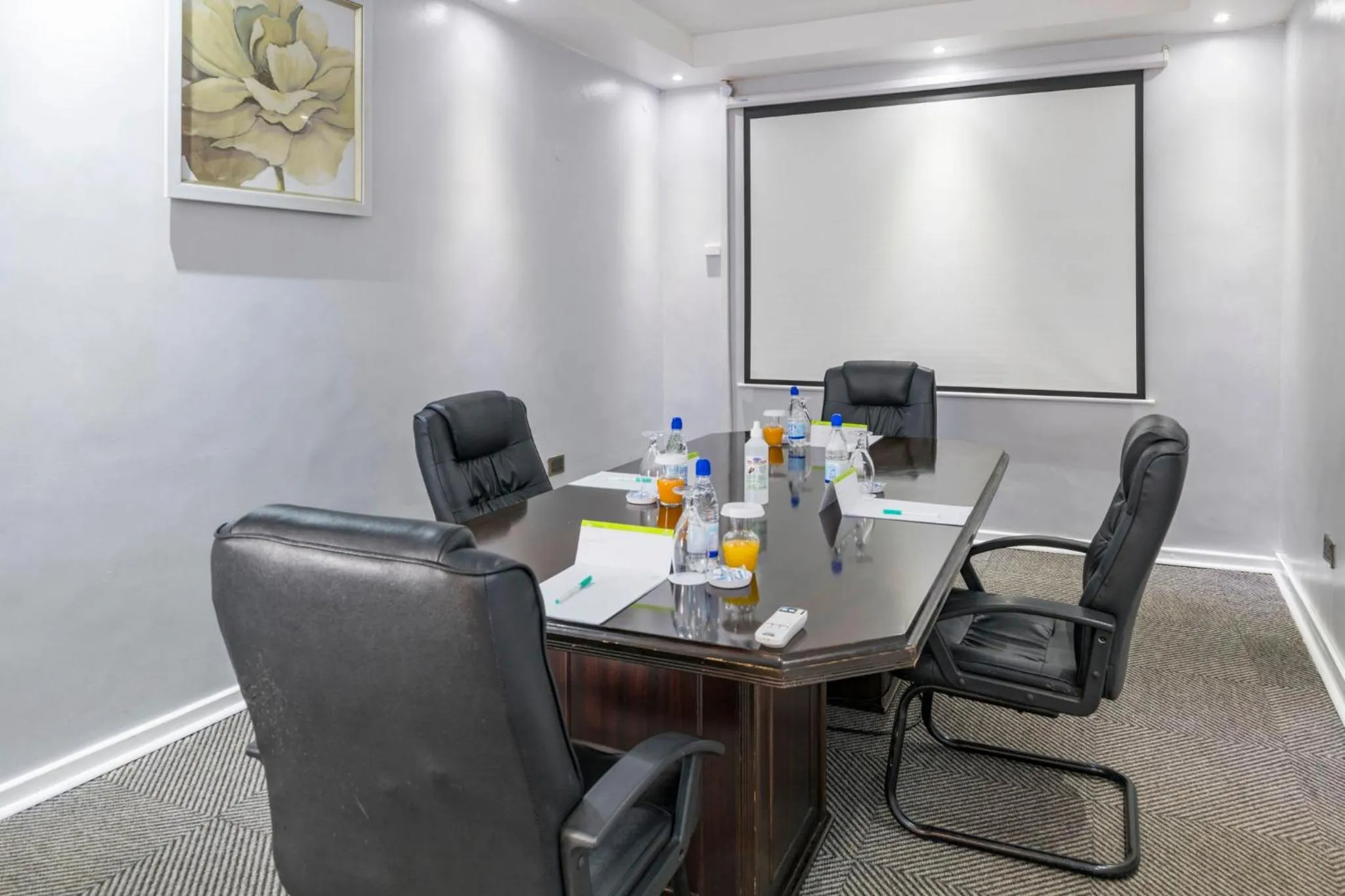 Meeting/conference room in Holiday Inn - Bulawayo by IHG