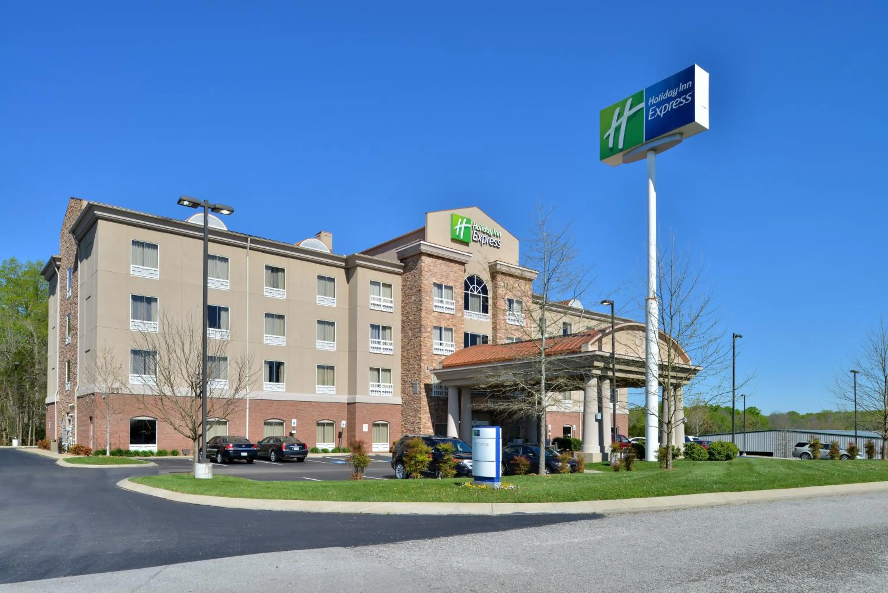 Property building in Holiday Inn Express Columbia by IHG