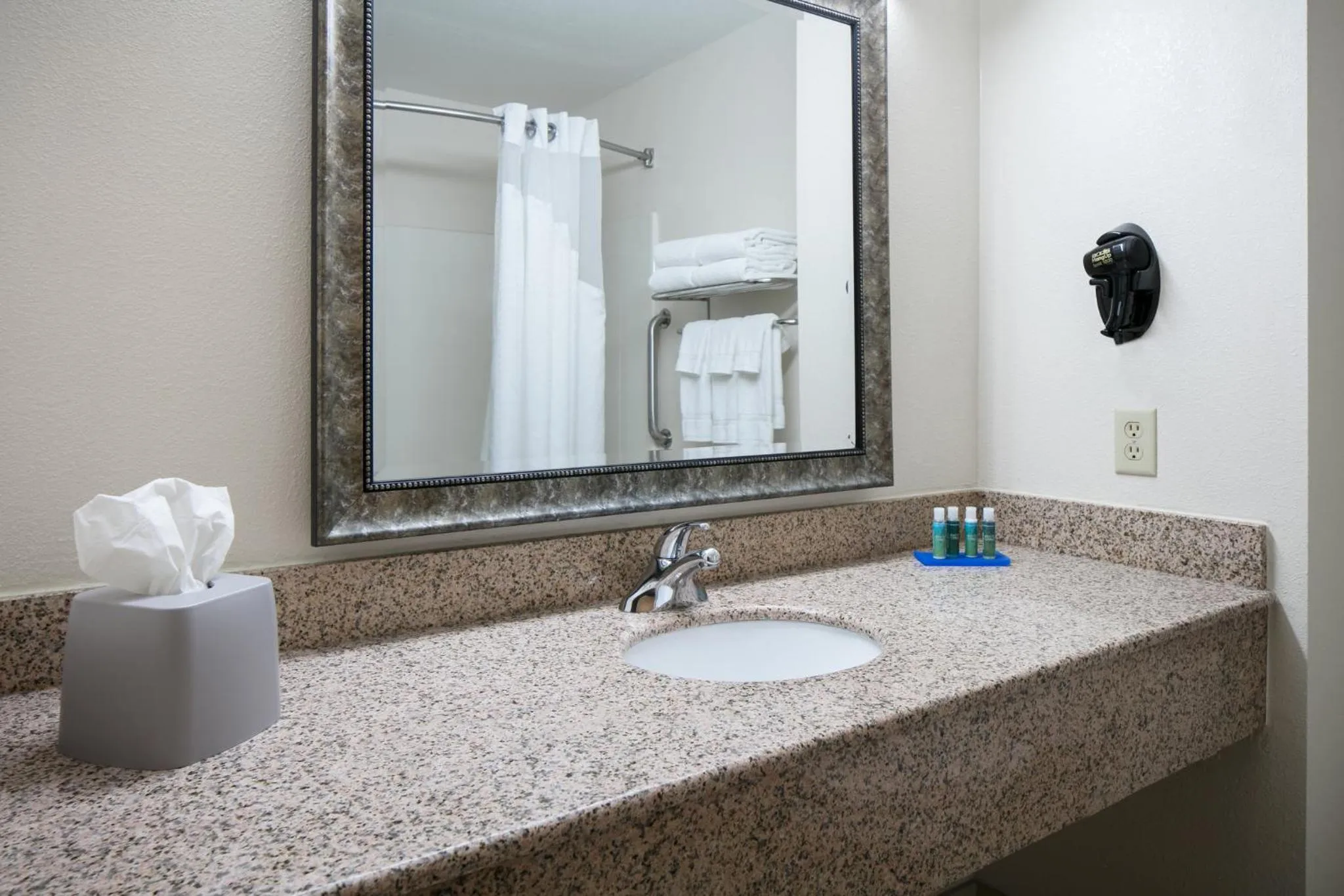 Bathroom in Holiday Inn Express & Suites Clinton by IHG